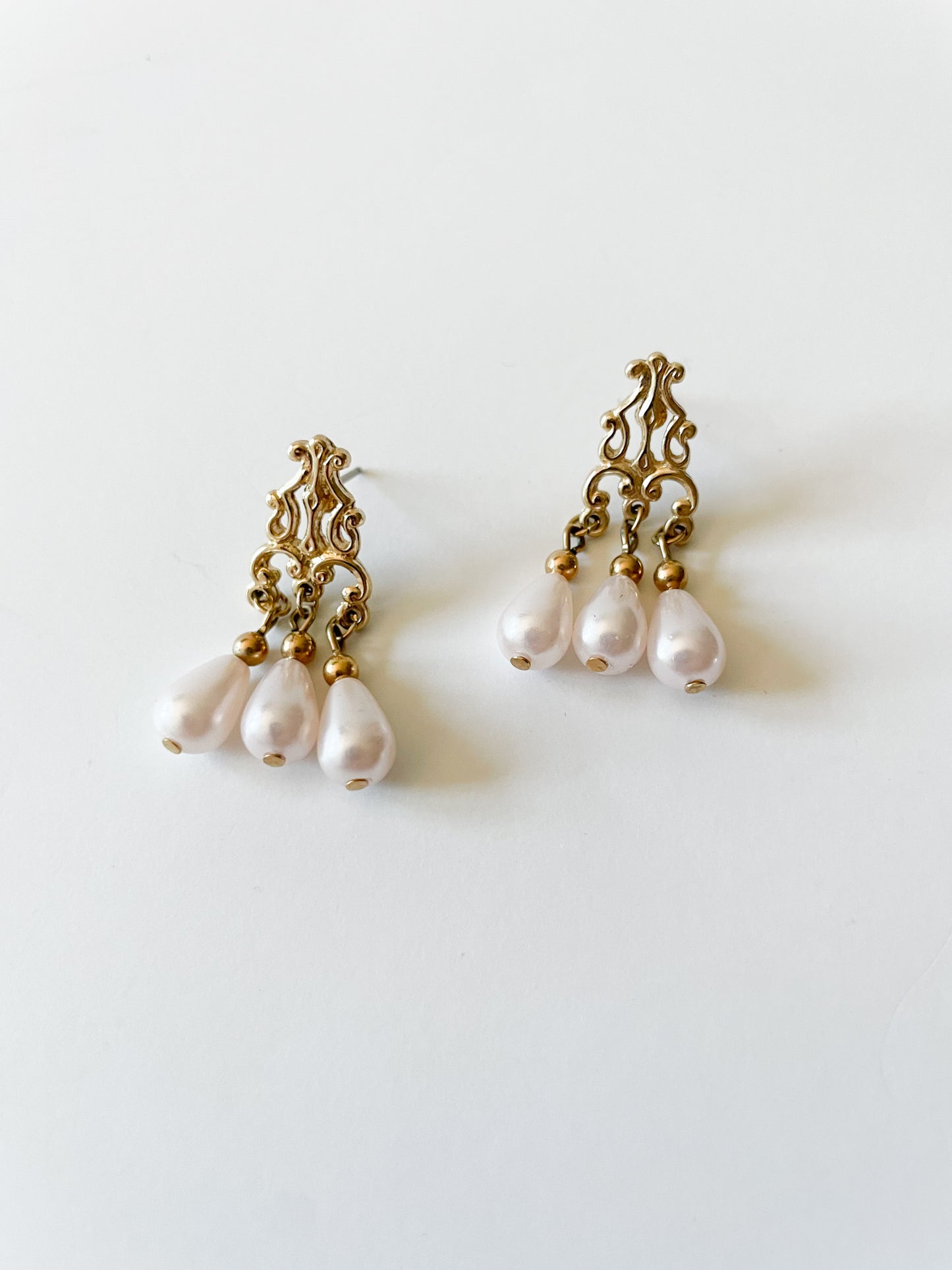 Elegant Gold Swirl Dangle Trio Teardrop Pearl Earrings
