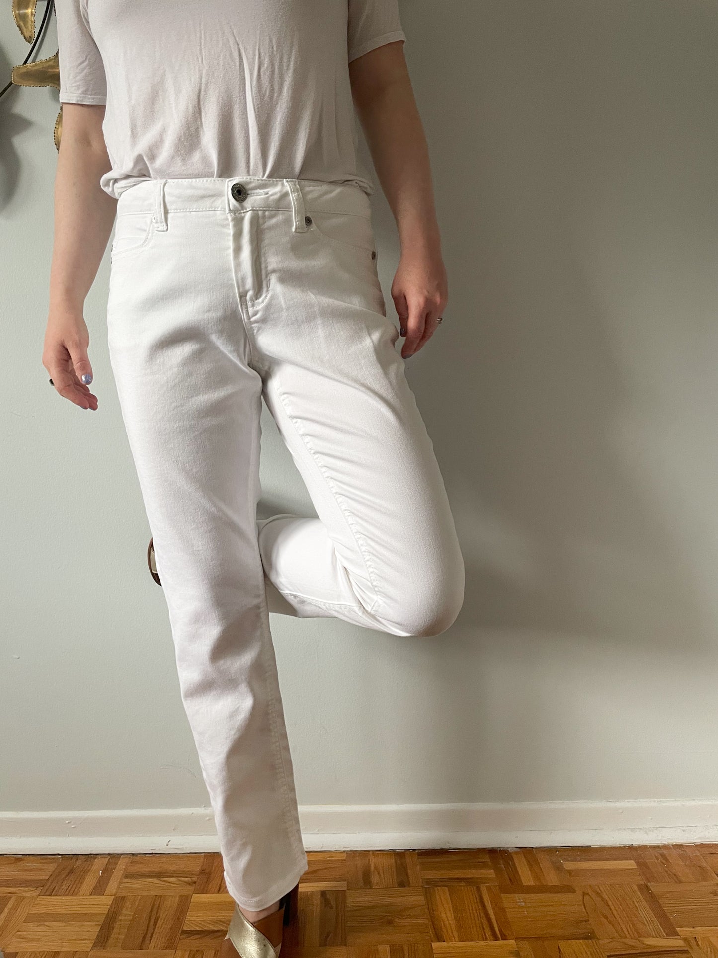 Liverpool Jeans White Sadie Straight Leg Pants - Size 26/2