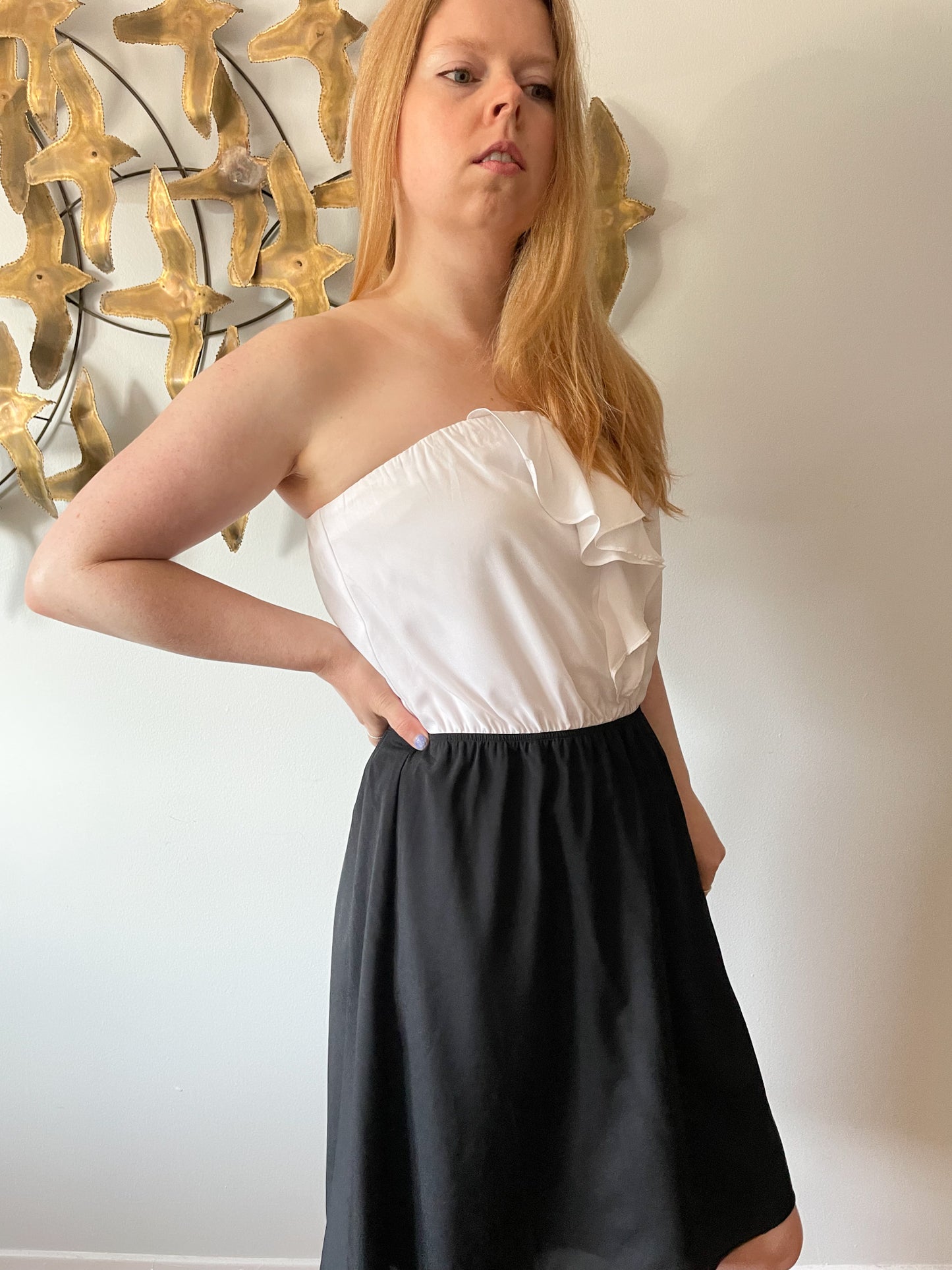 EXPRESS Black White Ruffle Strapless Dress - Size 12