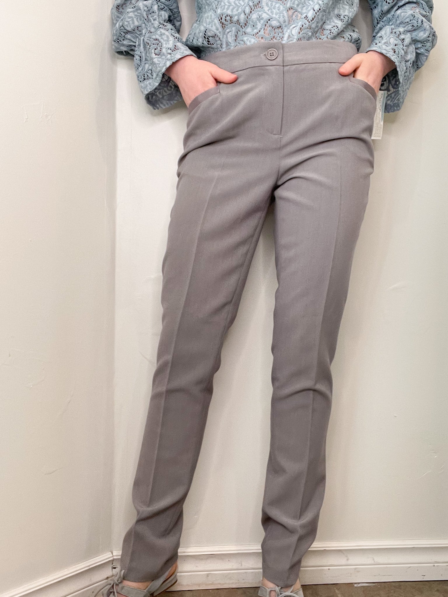 Kenneth Cole Reaction Grey Slim Straight High Rise Trouser Pants - Siz – Le  Prix Fashion & Consulting