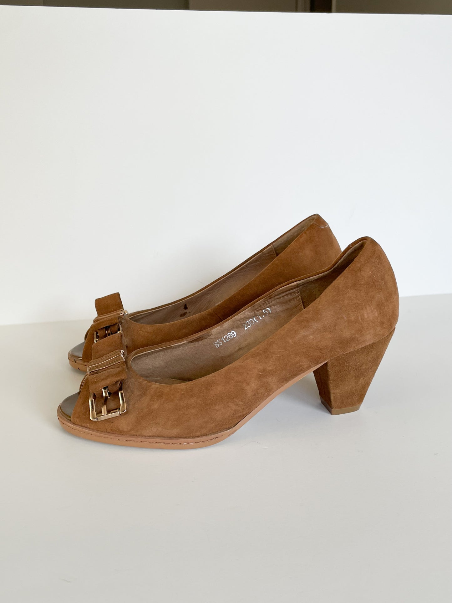 Baidu Tan Suede Leather Bow Peep Toe Heels - Size 6