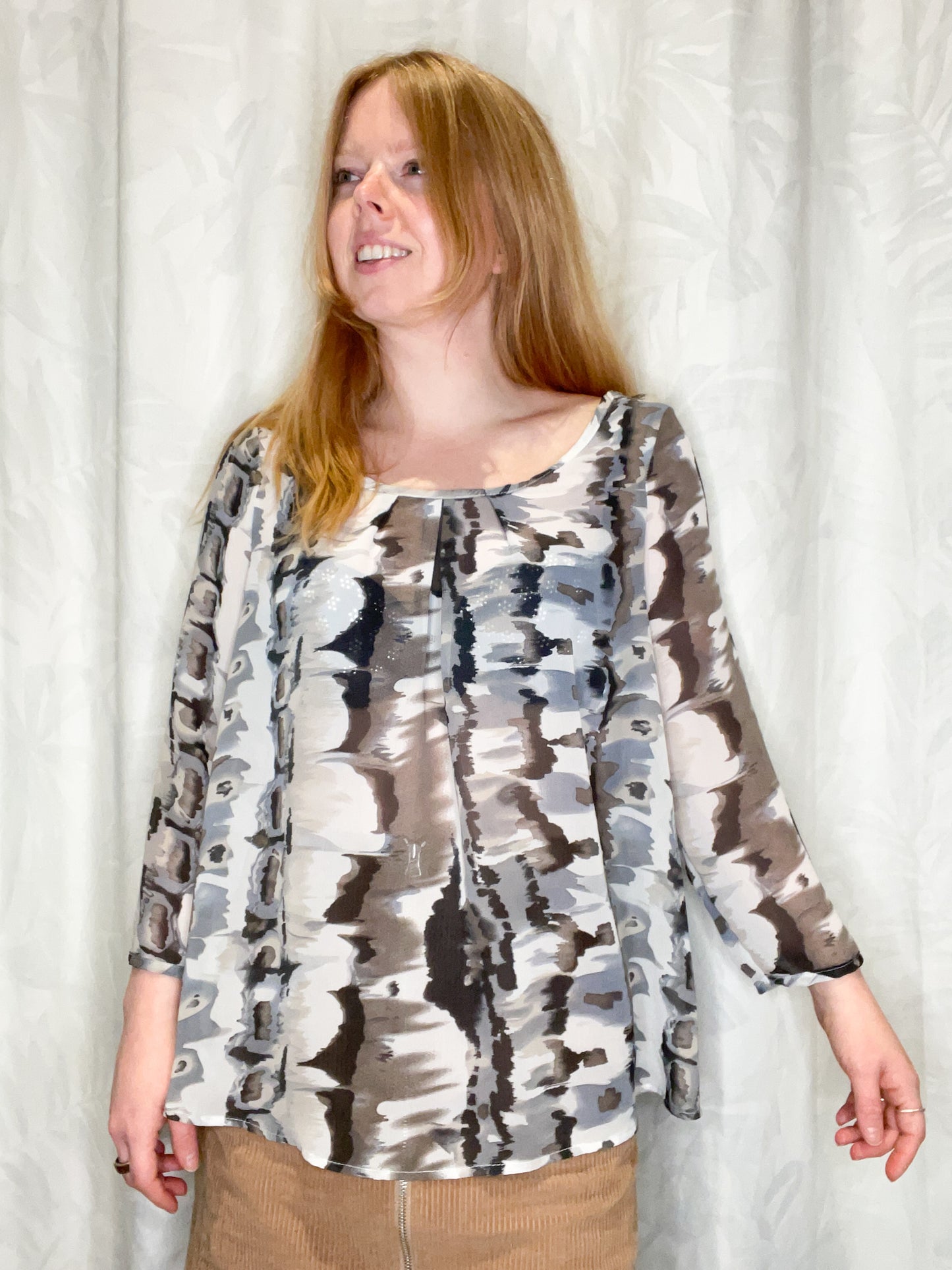Frankie & Missy Grey Watercolour Sheer 3/4 Sleeve Top - Medium