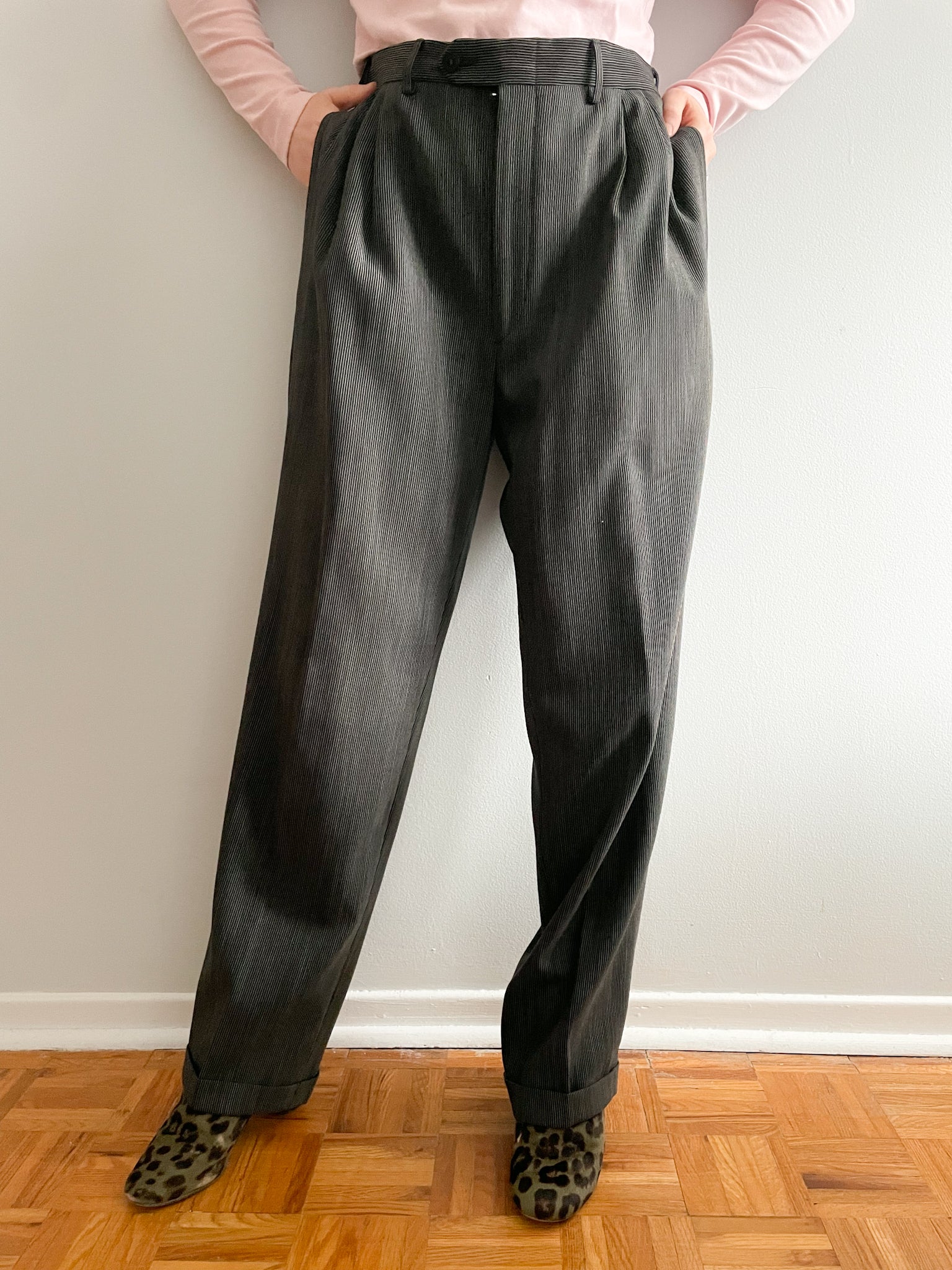 Gian Marco Venturi Grey Pinstripe High Rise Wool Wide Leg Trouser Pant – Le  Prix Fashion & Consulting