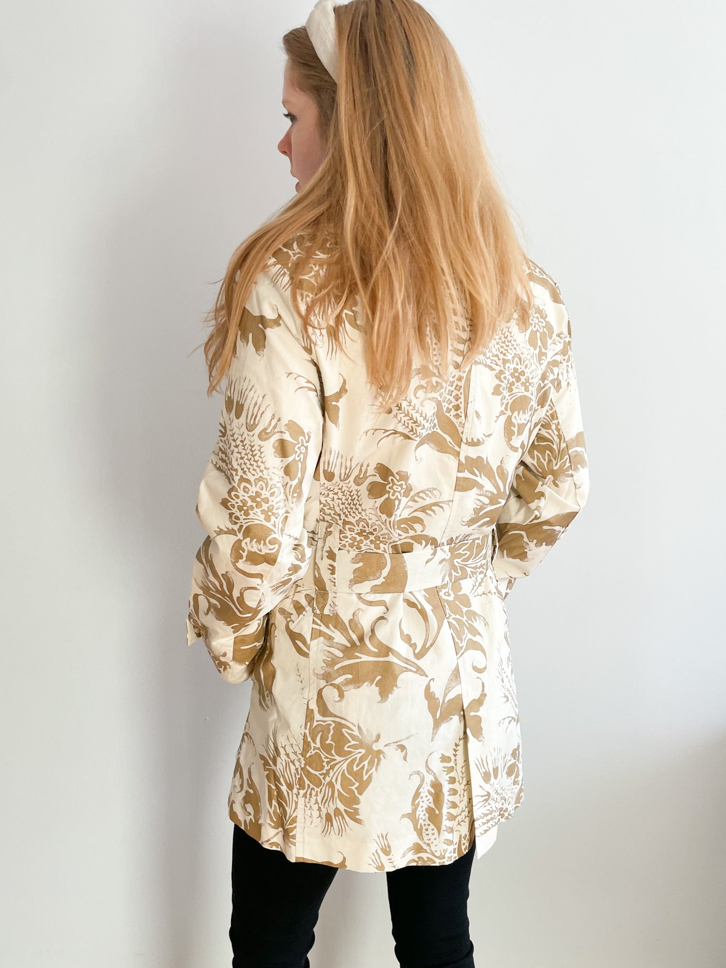 CAbi Gold Metallic and Cream Brocade Floral Cotton Linen Ladies Trench Coat NWT - Large