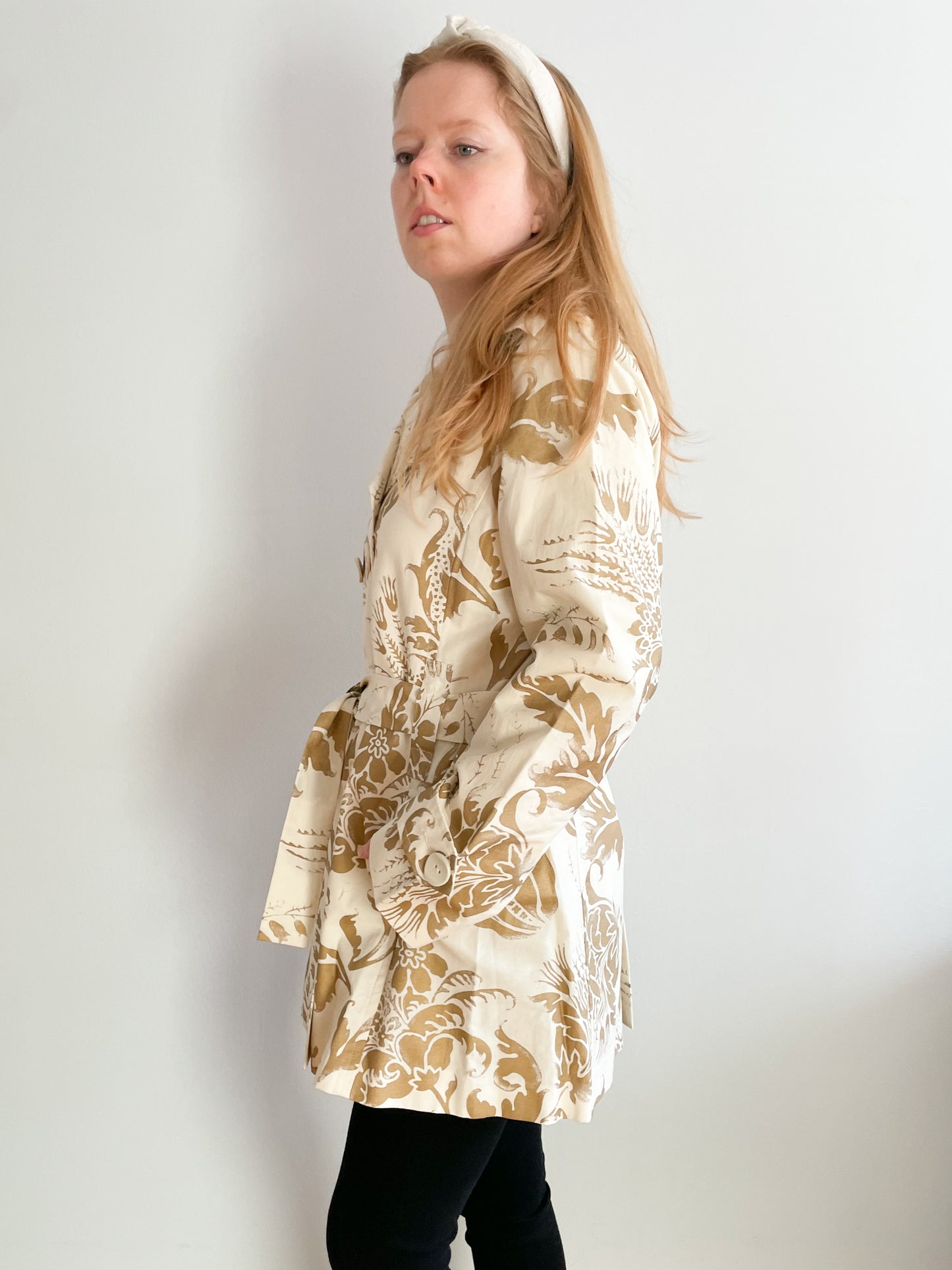 CAbi Gold Metallic and Cream Brocade Floral Cotton Linen Ladies Trench Coat NWT - Large