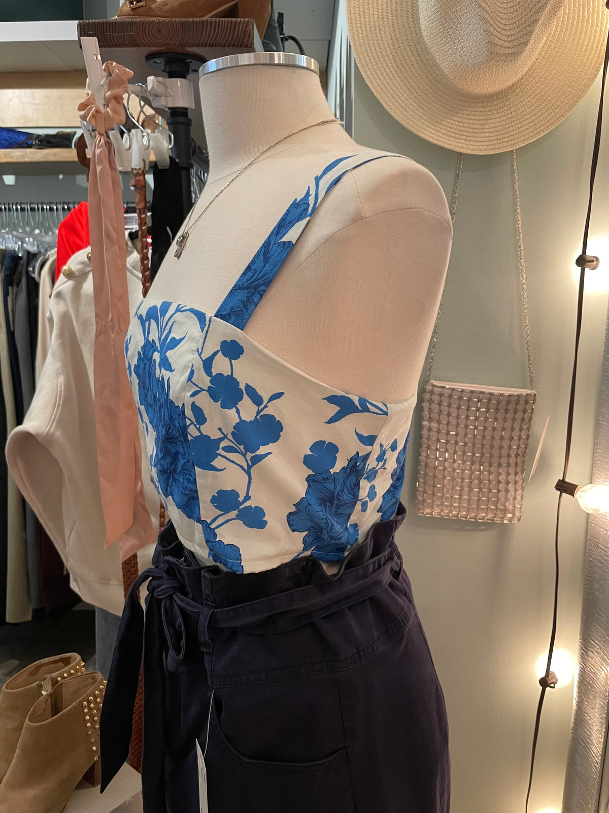 C By One Blue & White Floral Cotton Crop Top NWT  – Small
