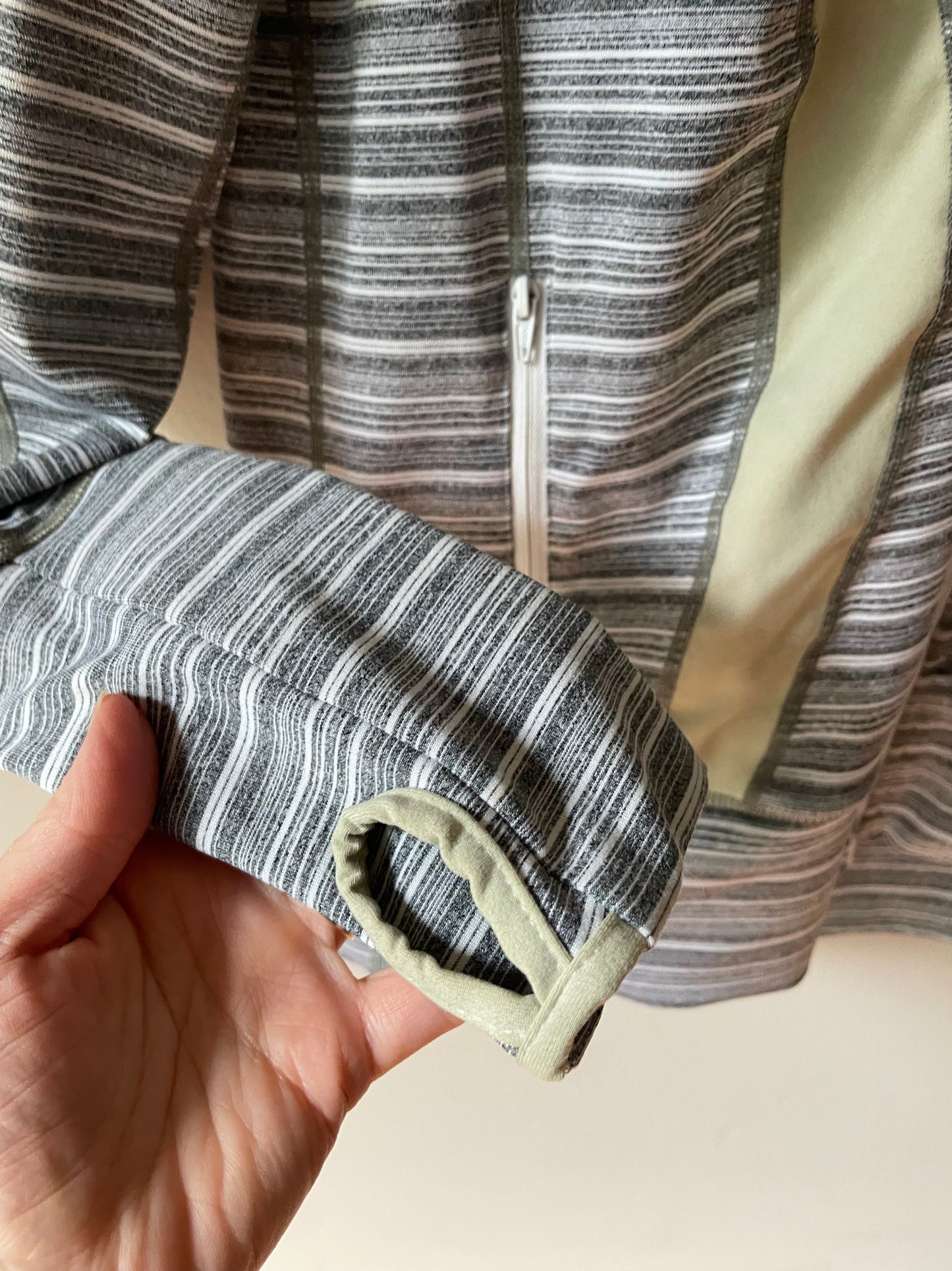 Lululemon Athletica Grey Striped Full-Zip Hoodie Jacket – Size 10