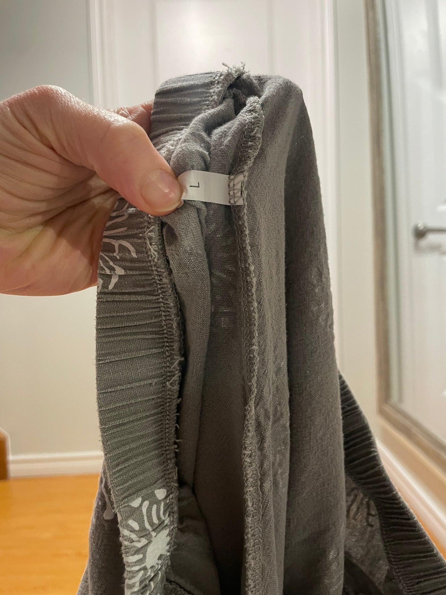 Grey Printed Cropped Harem Pants – Large