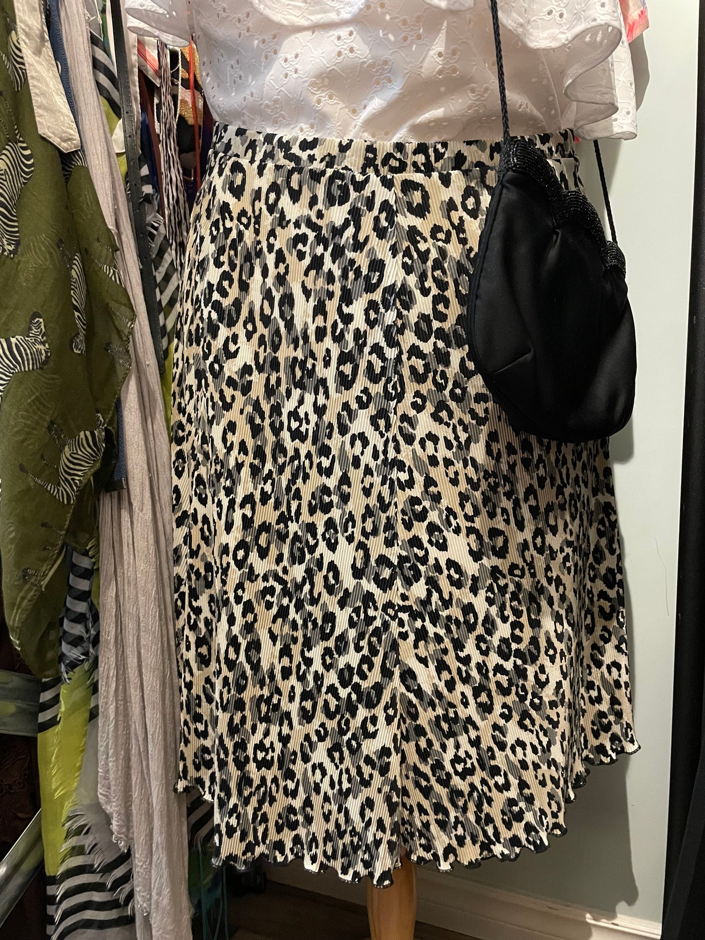 Jaclyn Smith Cream + Black Leopard Pleated Lettuce Hem Midi Skirt - XL