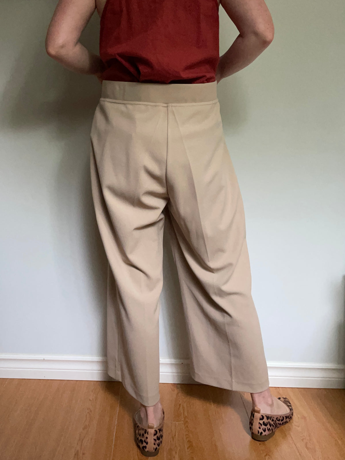 Calvin Klein Taupe Wide-Leg Tie-Waist Trousers – Large