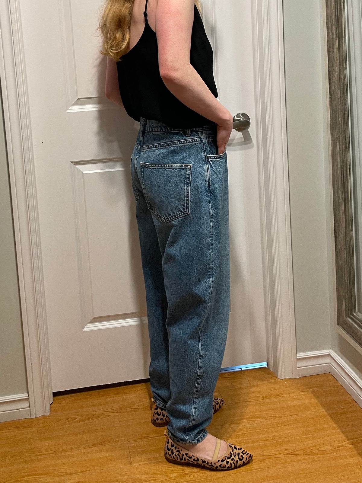 Reformation Medium Blue Colorado Wash –Tencel Cotton Relaxed Straight Jeans – Size 30