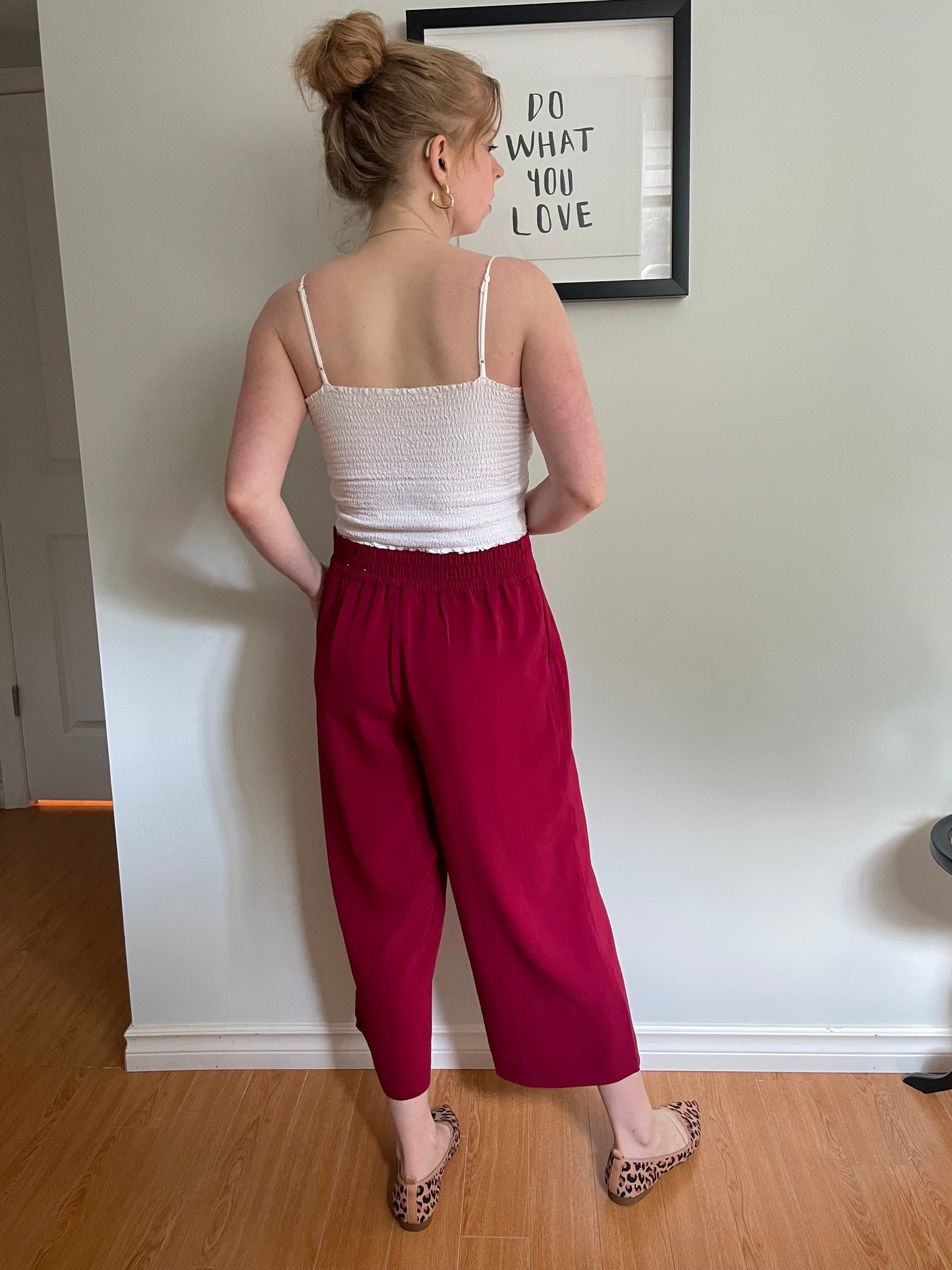 Cleo Red Cropped Pull-On Trousers – Medium