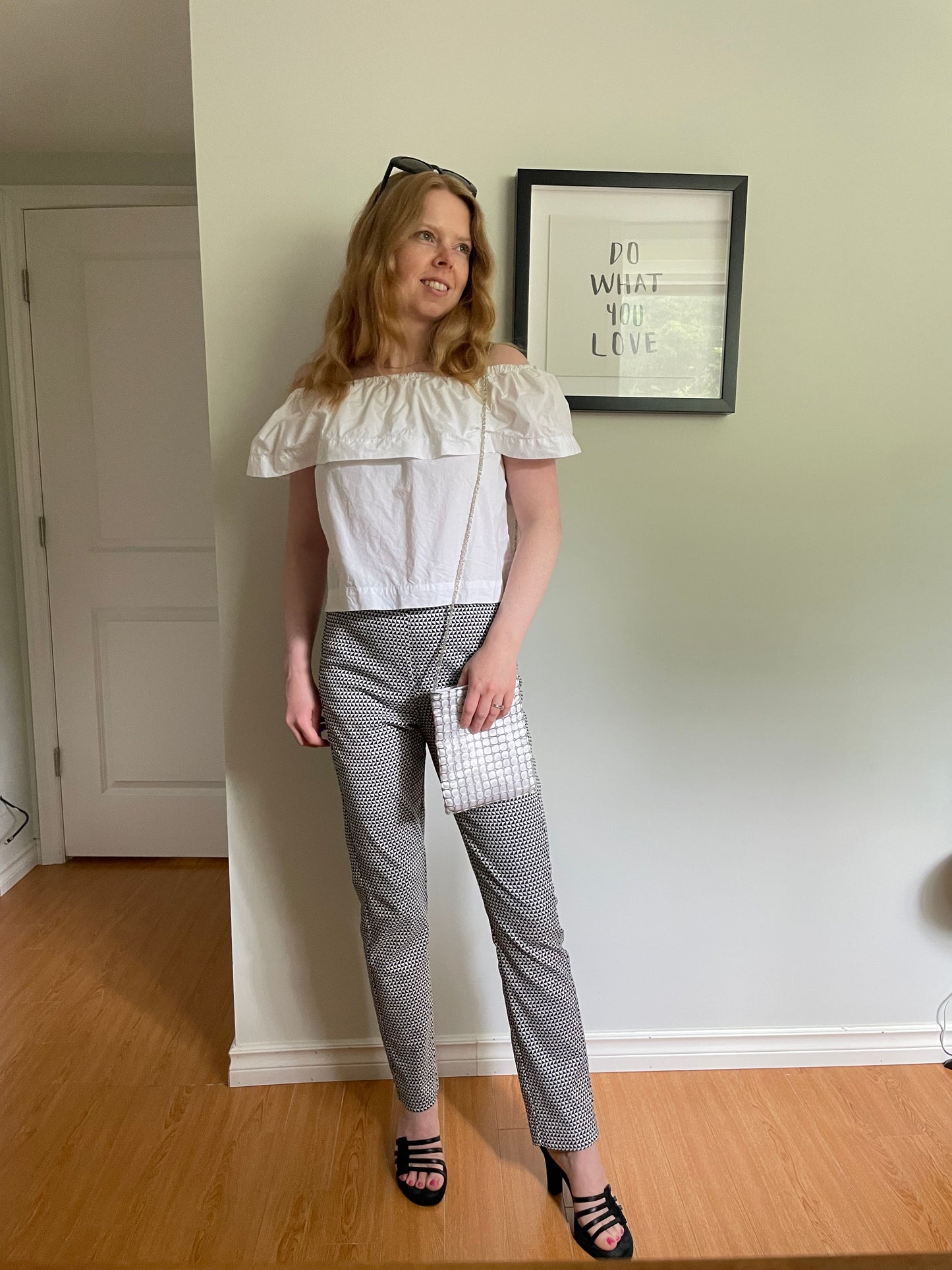 Theory Black & White Geometric Arlington Straight Leg Pants – Size 6
