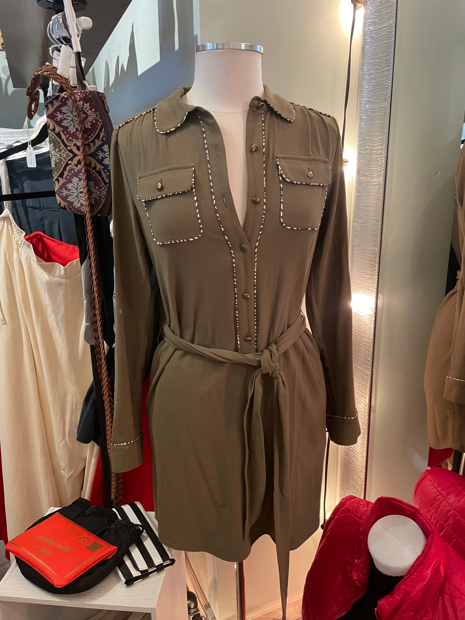 Banana Republic Olive Green Safari Collared Button Front Dress - XS/S Banana Republic Olive Green Safari Collared Button Front Dress - XS/S