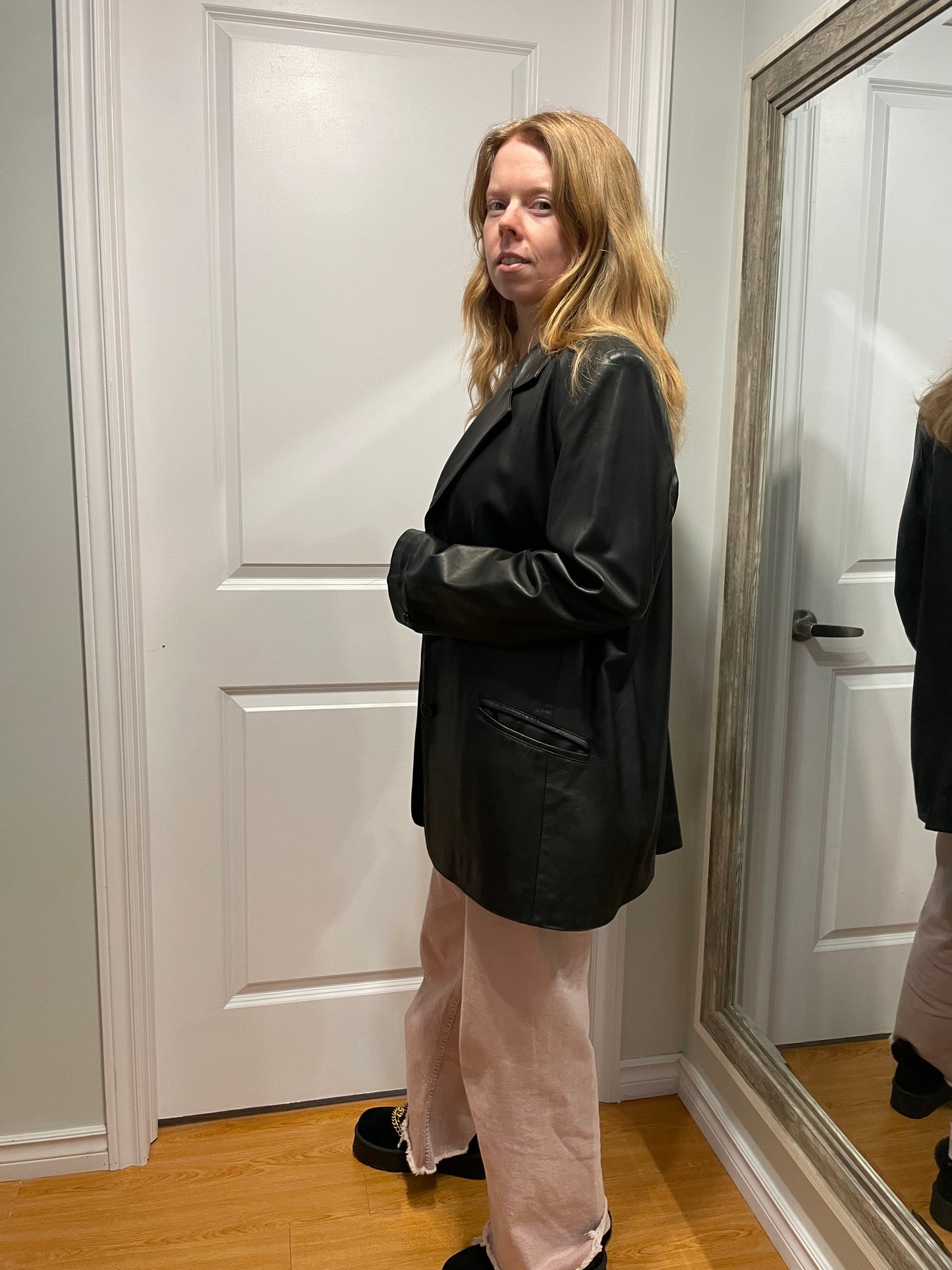 Danier Black Genuine Leather Tailored Blazer – Medium