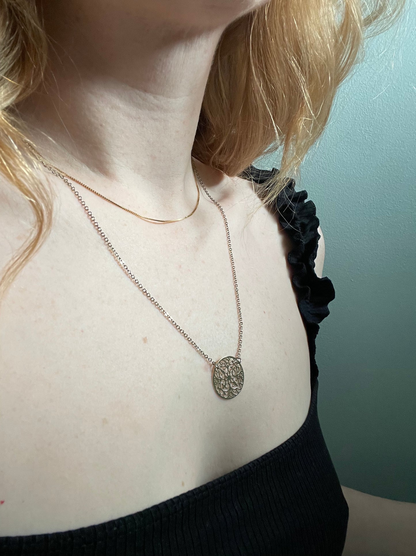 Gold Tone Filigree Disc Pendant Necklace