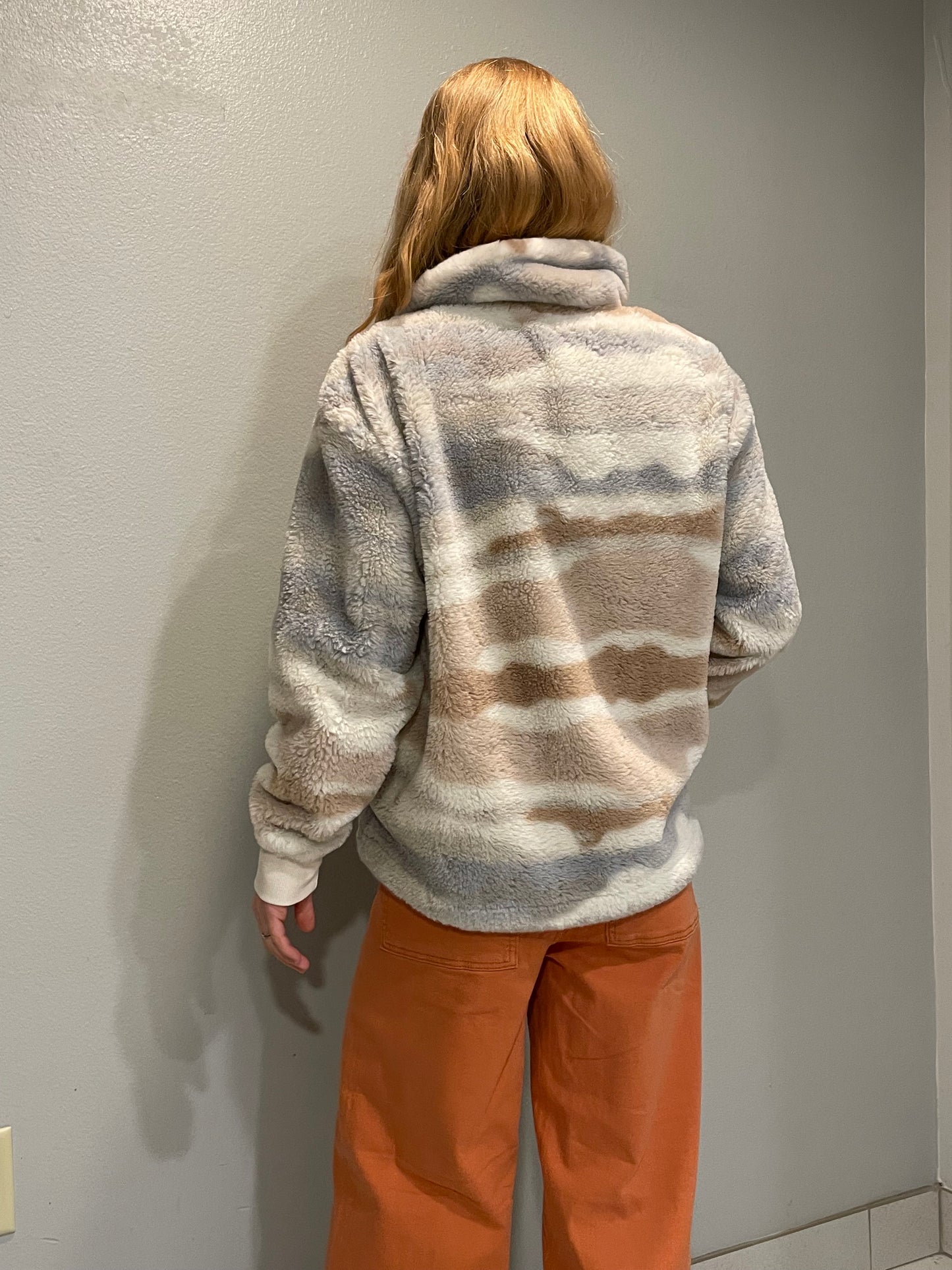 Mountain and Isles Cream & Taupe Faux Fur Half-Zip Pullover – L/XL