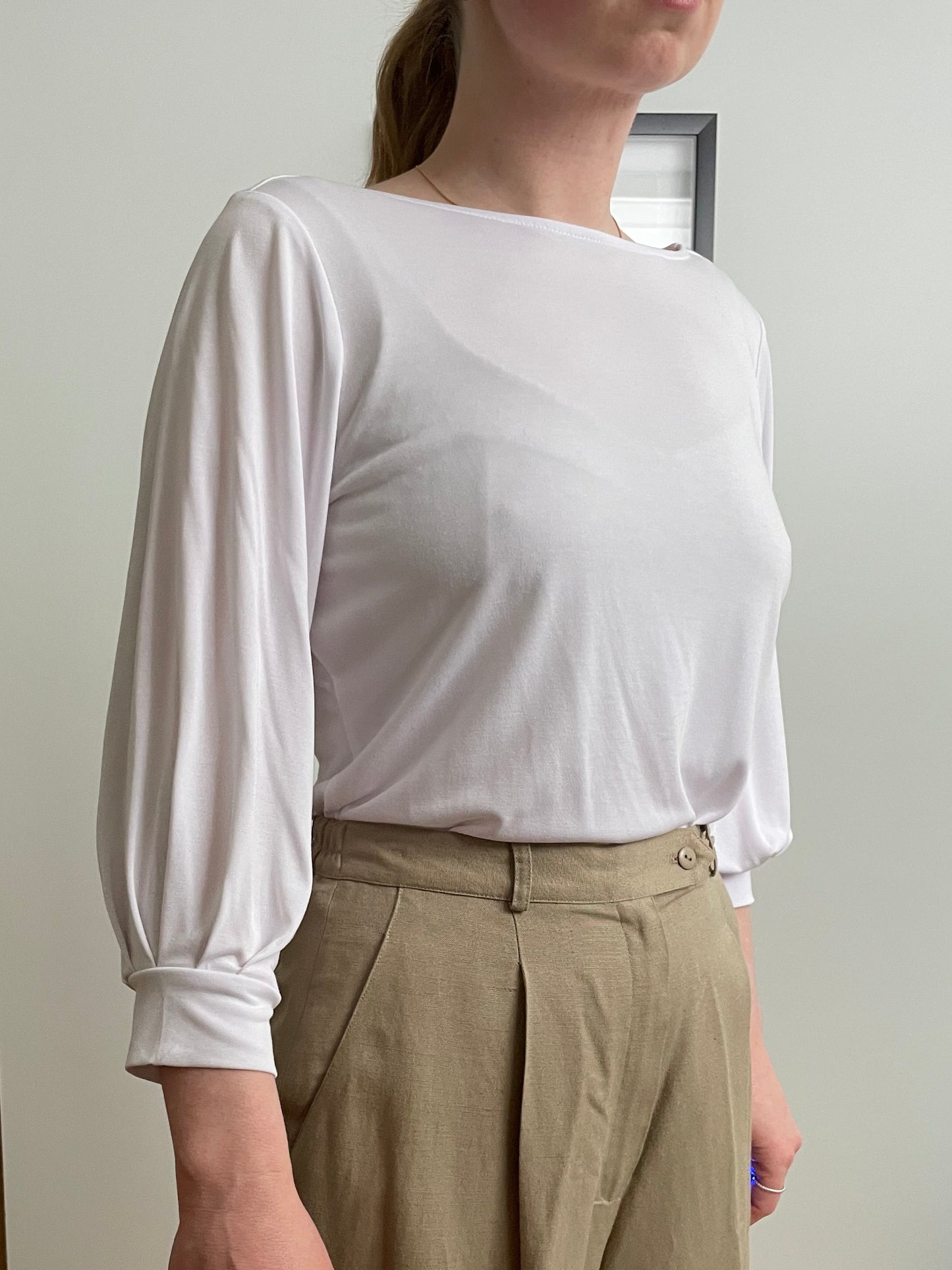 YAYA Women Brushed White Lightweight Modal Blend Knit Top – Size Small