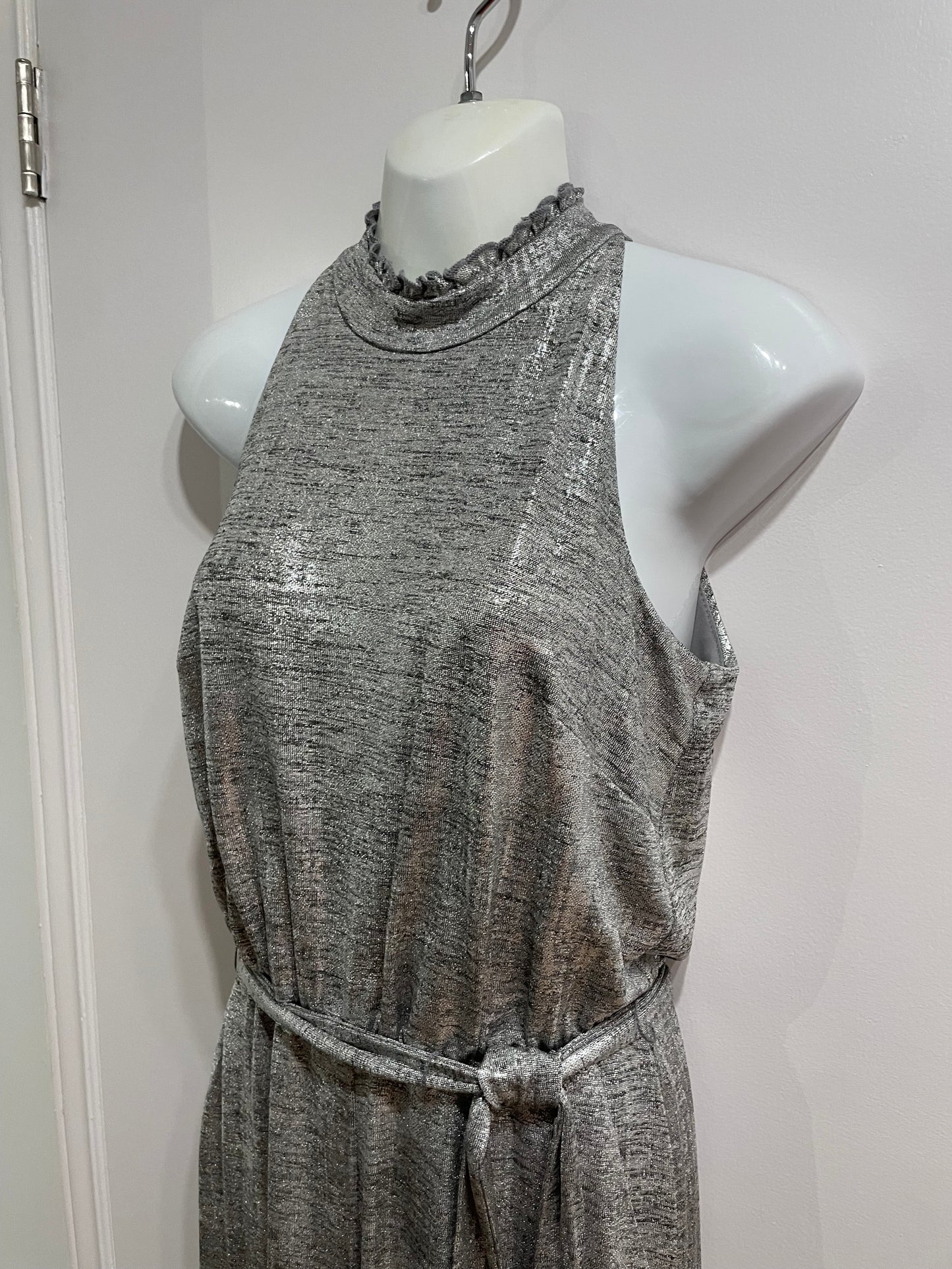 Vince Camuto Silver Metallic Sleeveless Jumpsuit with Tie Waist – Size 2