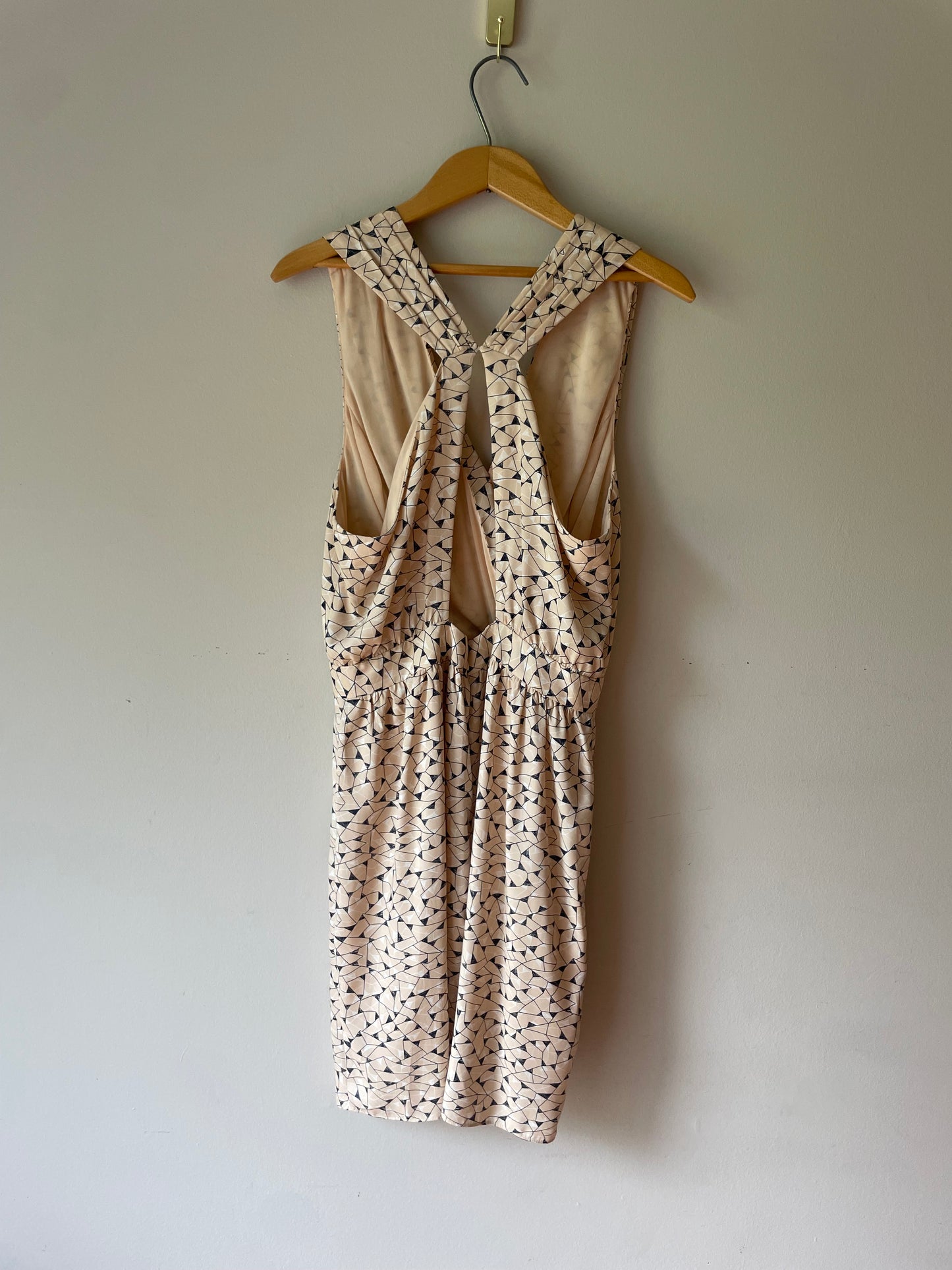 BCBGeneration Blush Geometric Print Draped Cutout Sleeveless Dress – Size 10