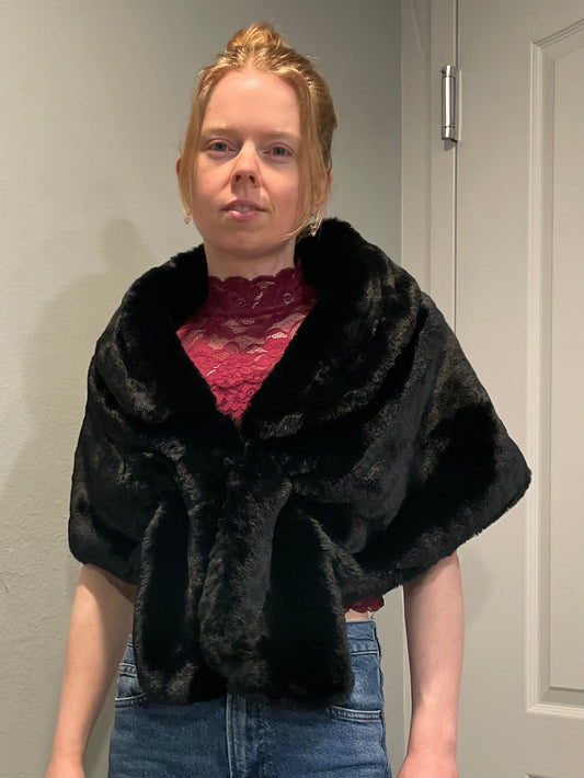 Caracilia Black Faux Fur Shawl / Shrug – Small