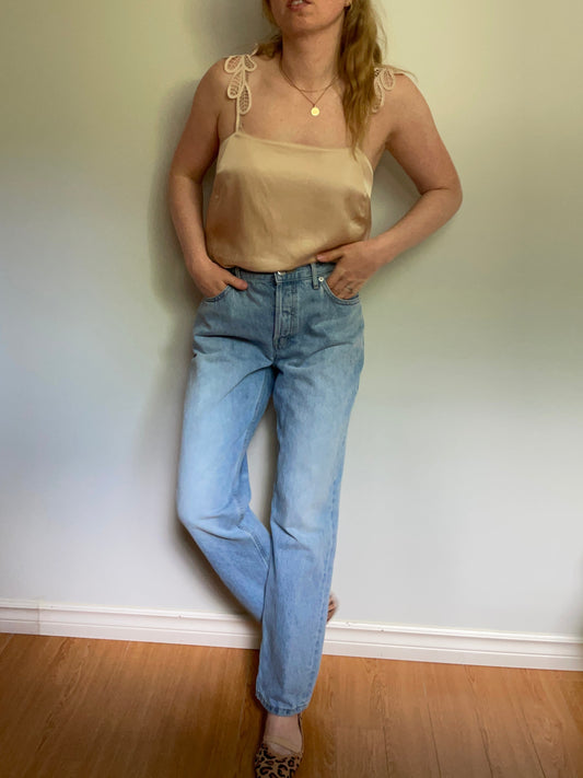Everlane Light Wash The ’90s Cheeky® Jean – 28 Regular