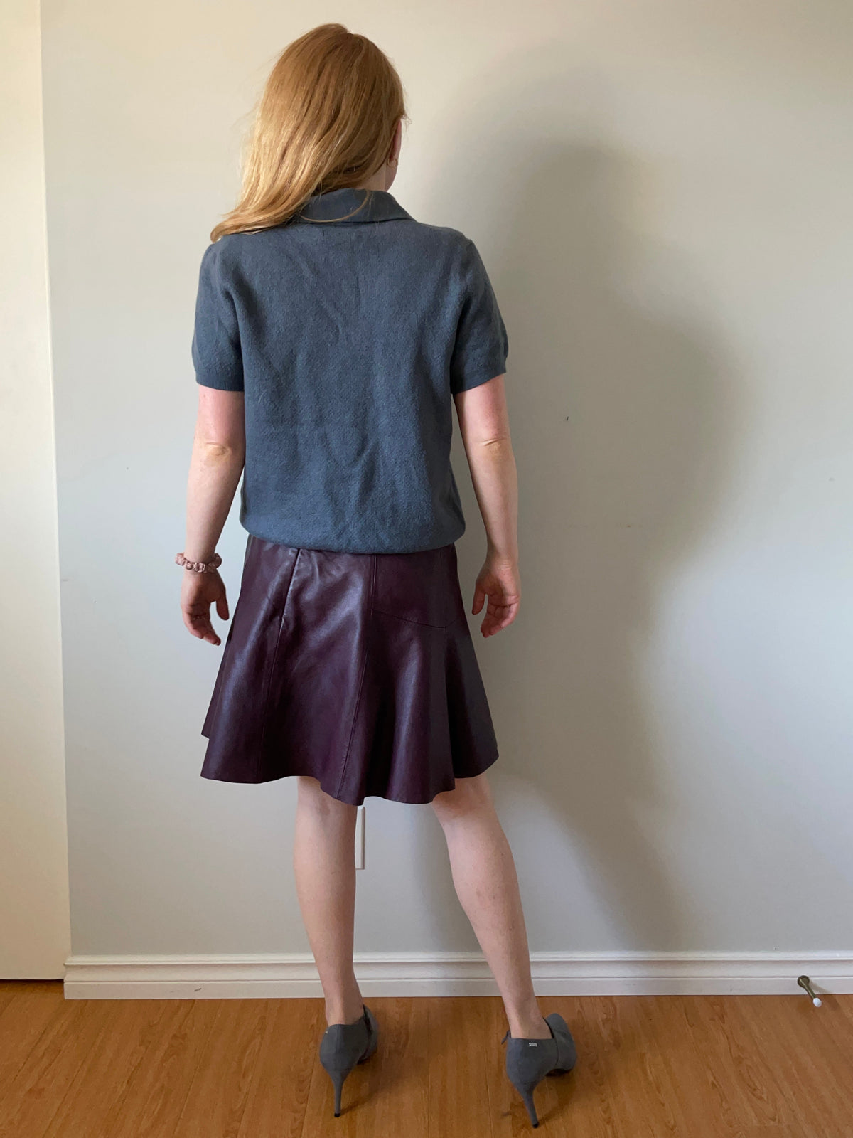 Banana Republic Burgundy Lamb Leather Mini Skirt – Size 10