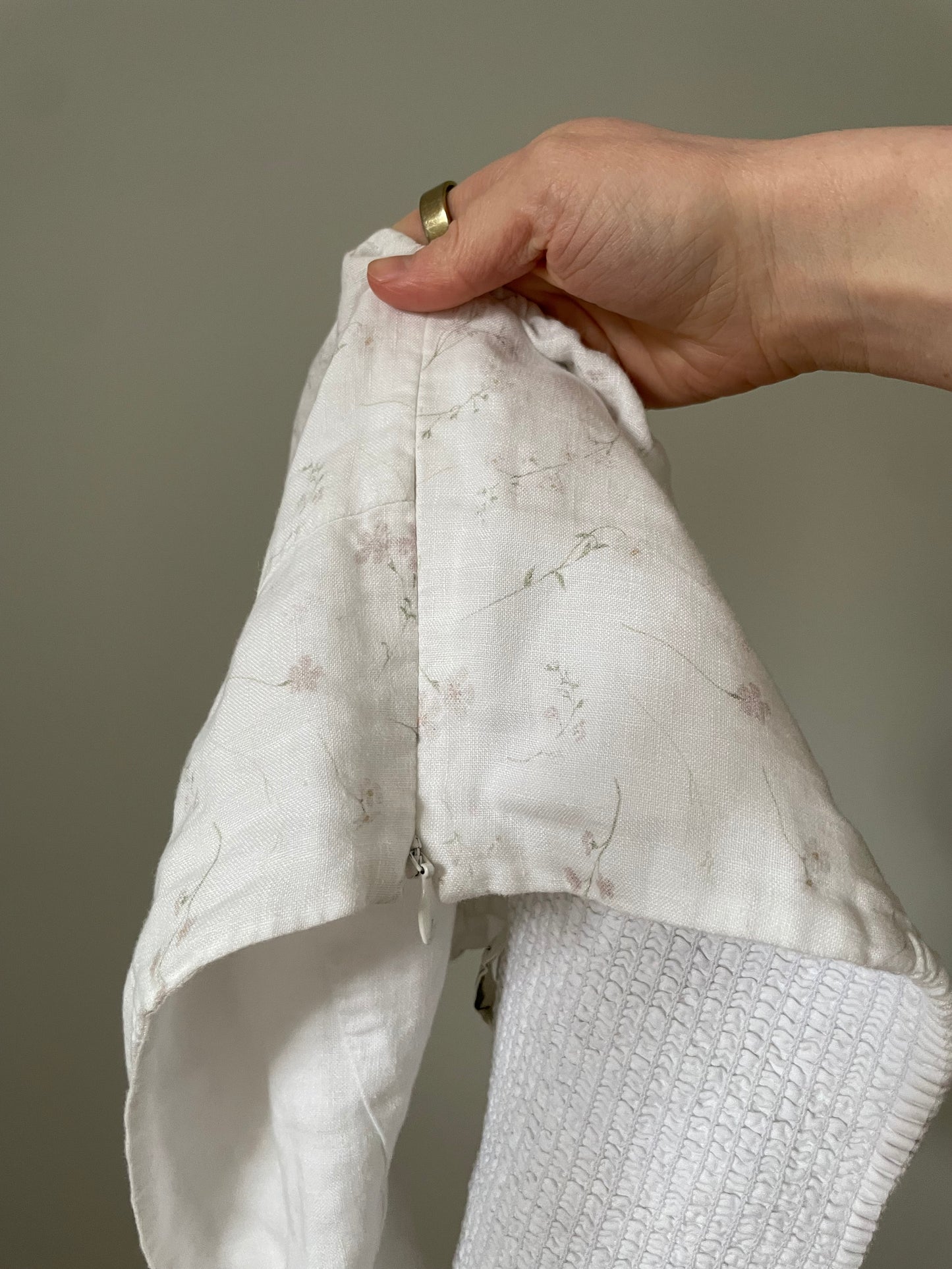 Wilfred White Floral Organic Linen Puff Sleeve Crop Top - Size Large