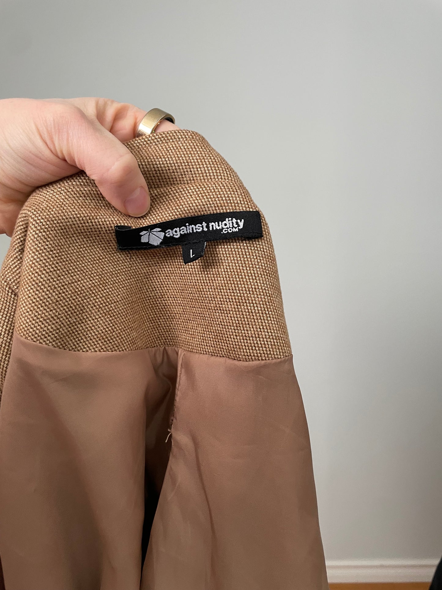 Against Nudity Camel Tailored Knit Coat – Large