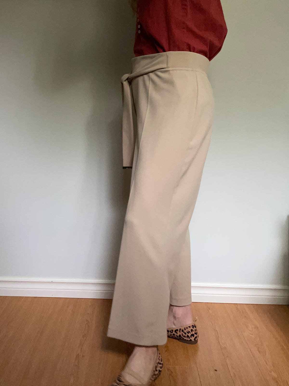 Calvin Klein Taupe Wide-Leg Tie-Waist Trousers – Large