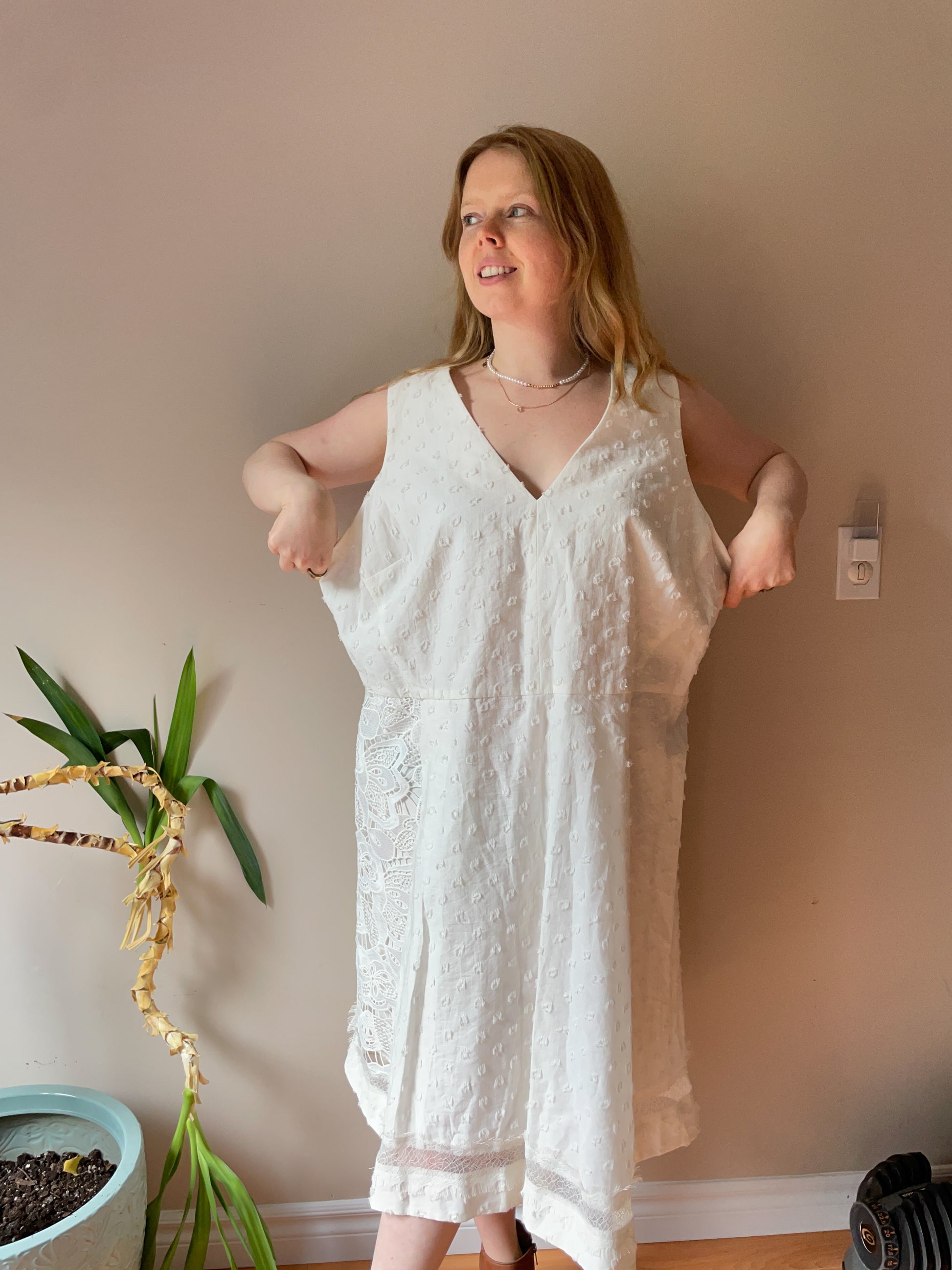 Rachel Roy White Lace Fit Flare Dress - Size 20 Le Prix Fashion & Consulting Rachel Roy White Lace Fit Flare Dress - Size 20 Le Prix Fashion & Consulting