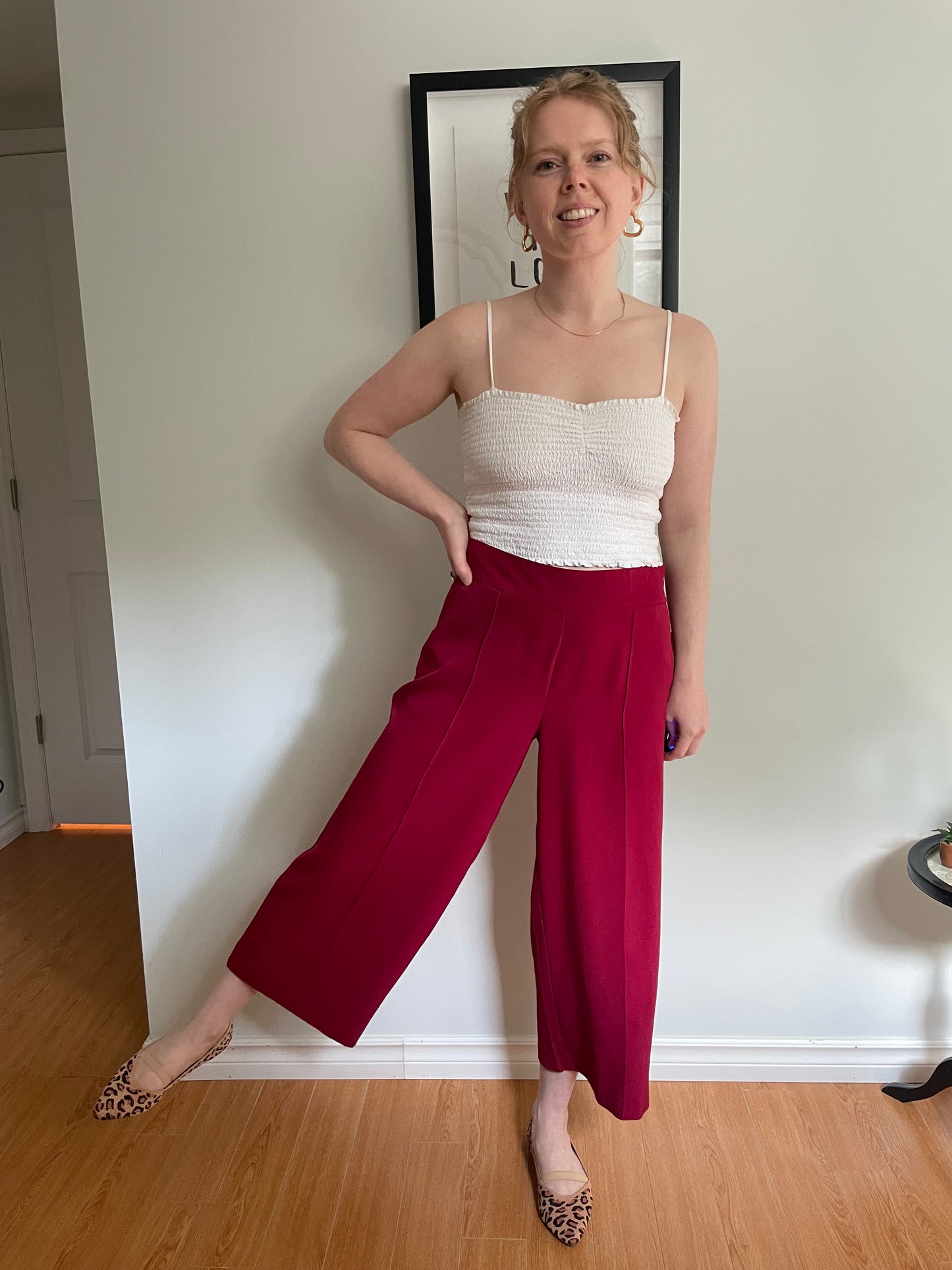 Cleo Red Cropped Pull-On Trousers – Medium