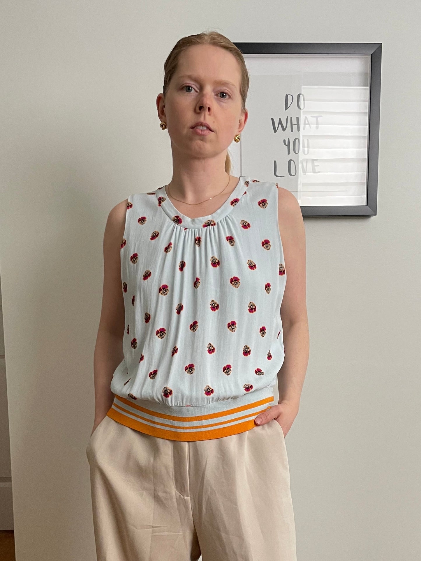 BABATON Aritzia Light Blue Floral Sleeveless Blouse – Size Large