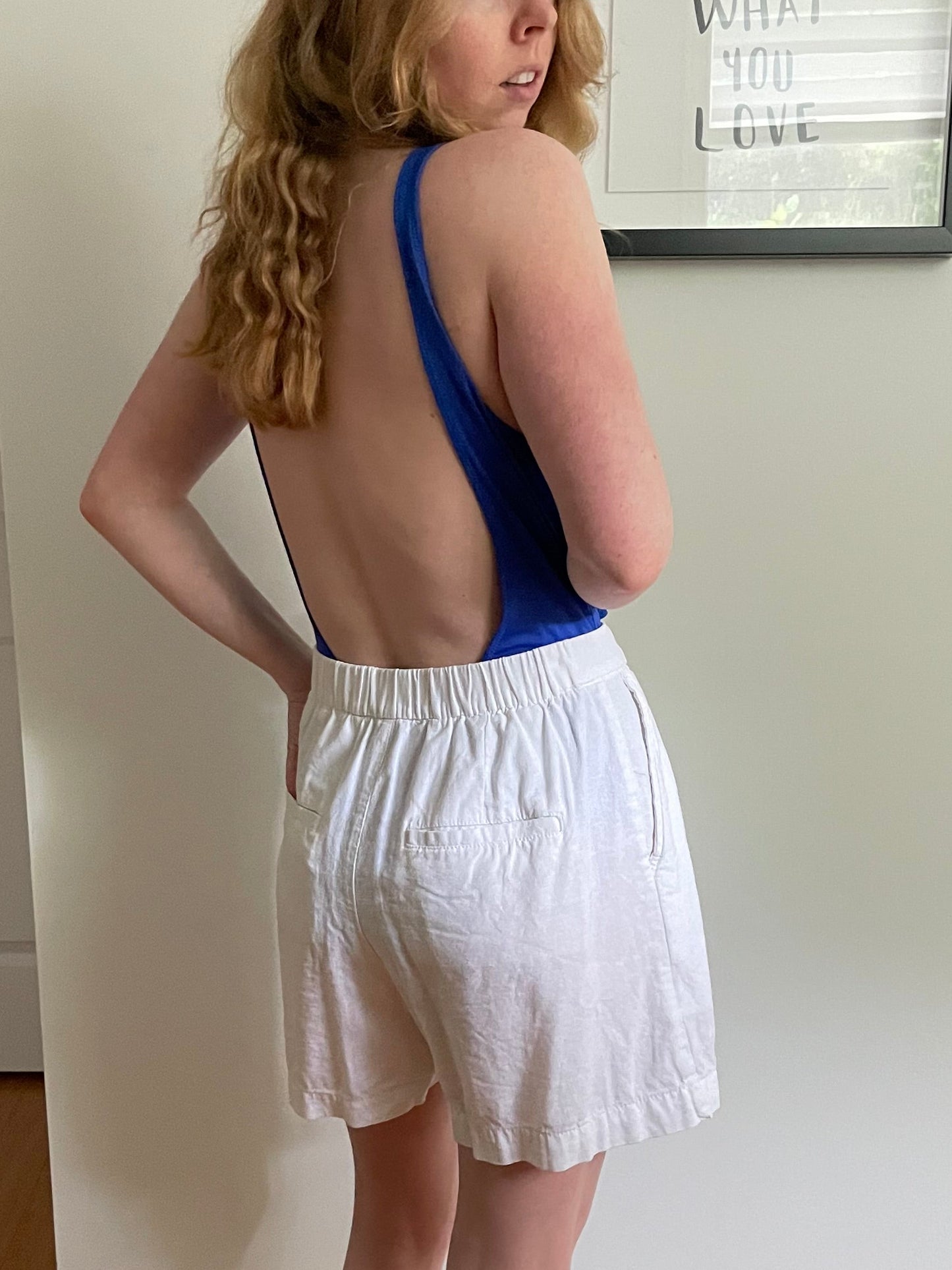 GAP White Linen Pleated Shorts – Size 8