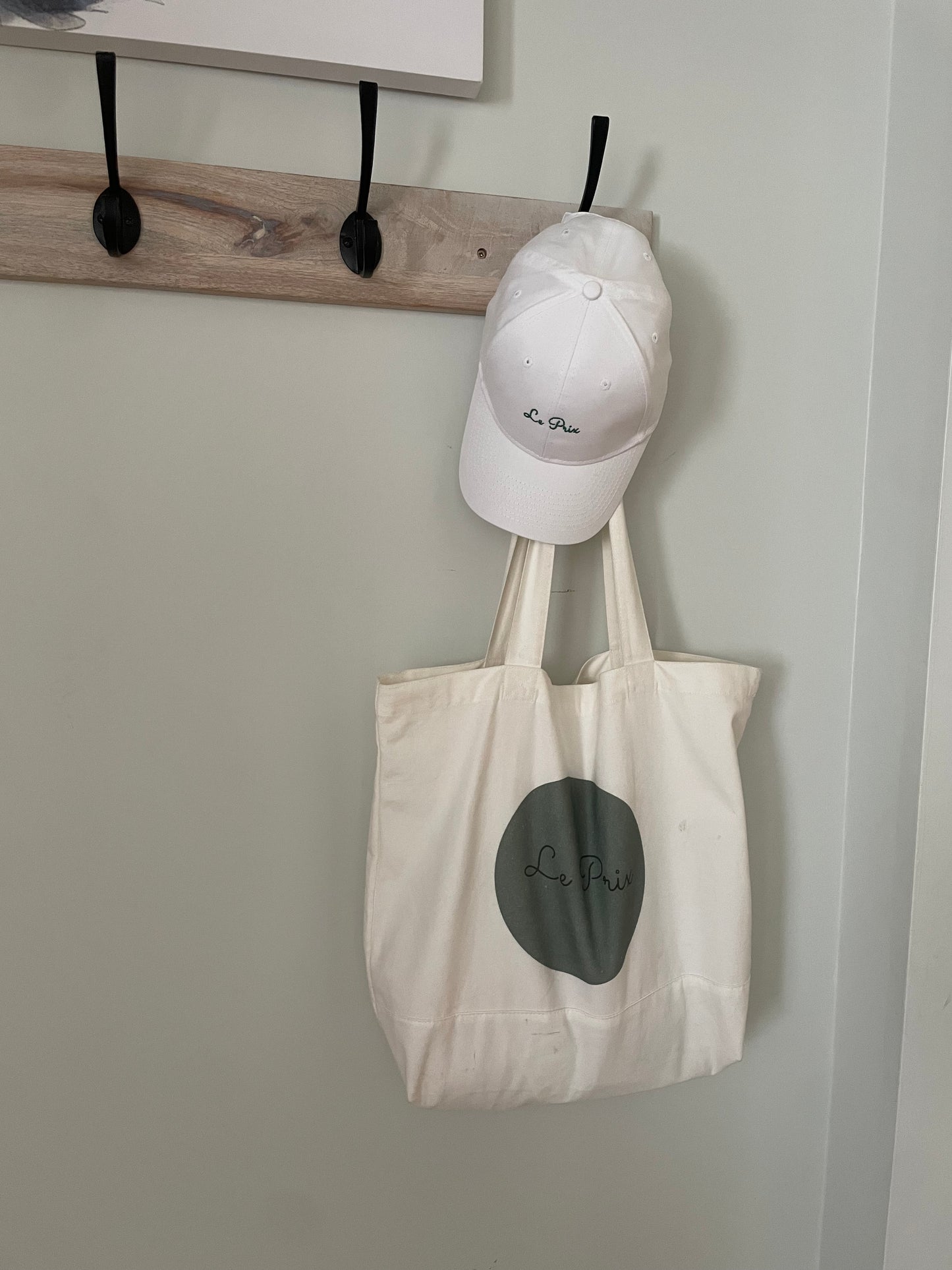 Le Prix White Cotton Embroidered Cap – Forest Green Logo