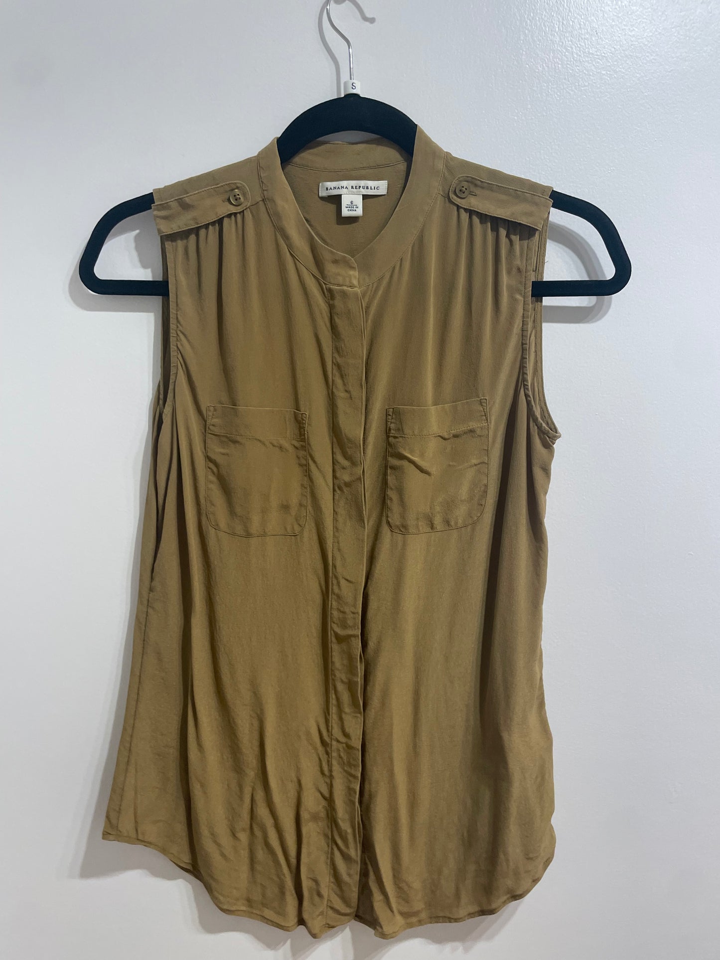Banana Republic Mustard Silk Sleeveless Utility Blouse - Size 6