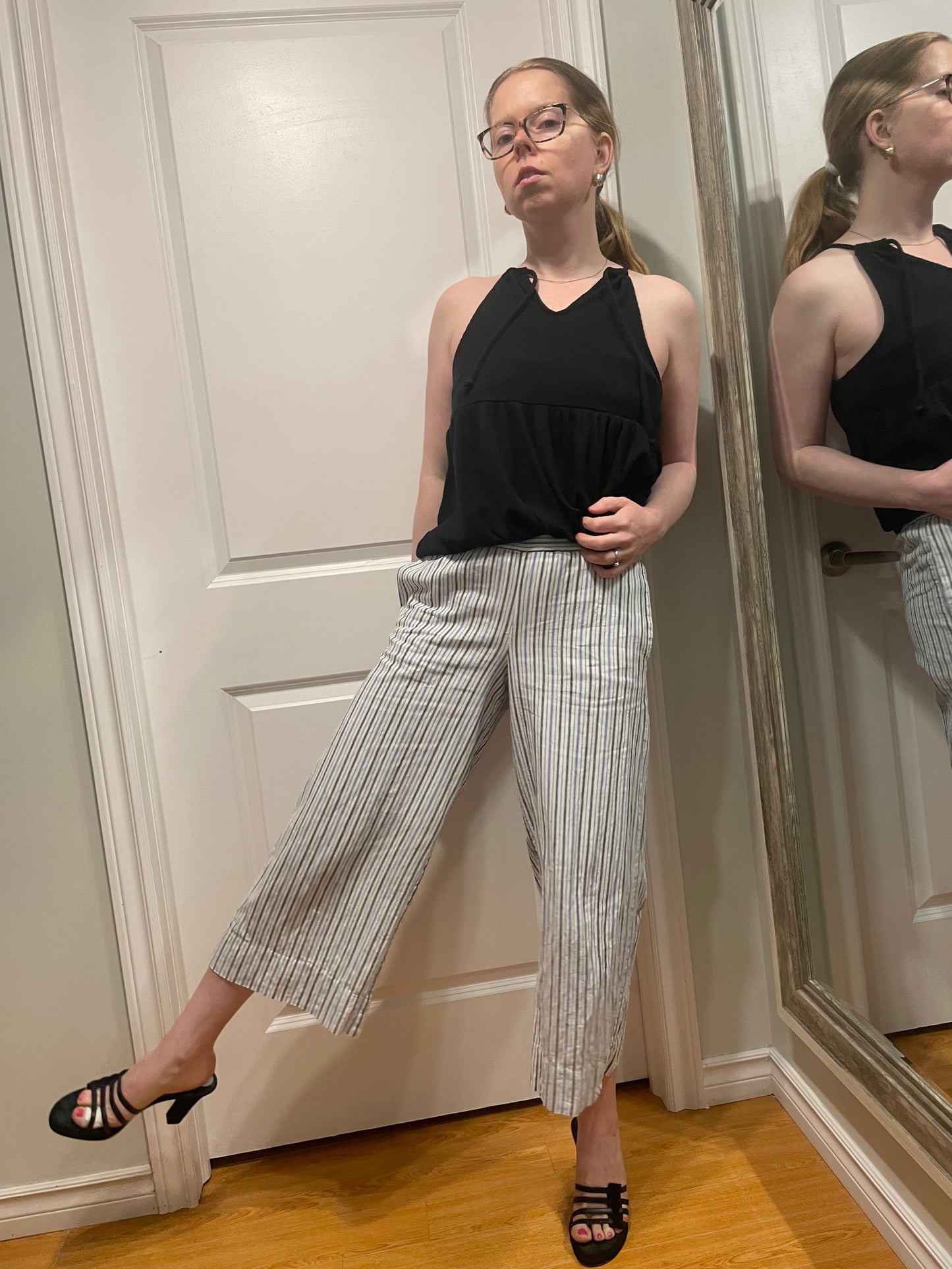 MK Blue & White Striped Linen Blend Cropped Wide Leg Pants – XXS/XS (Inquire for Designer)