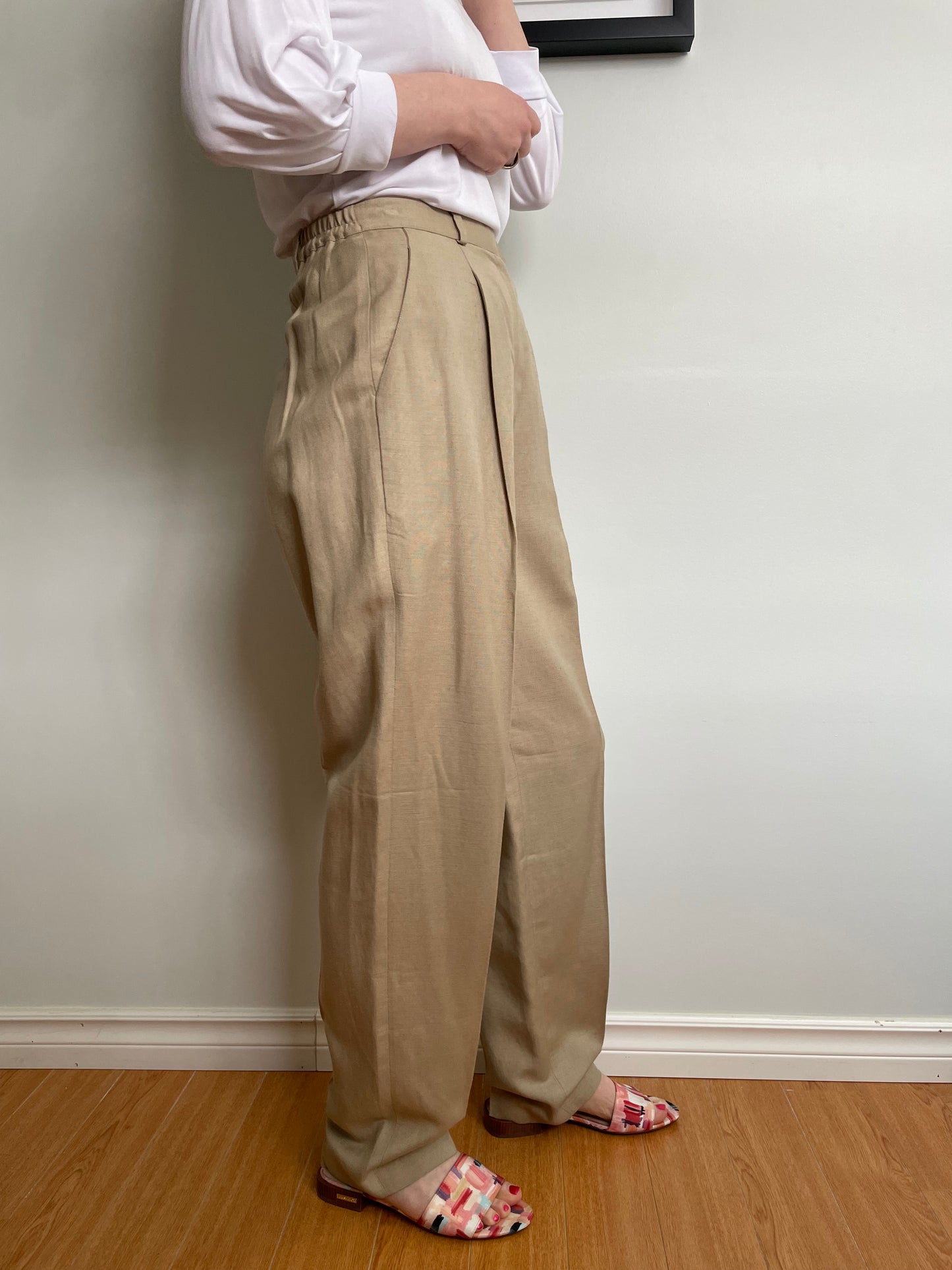 Nygård Collection Beige Linen Blend Pleated Trousers – High Rise – Size 8 (Fits XS/S)