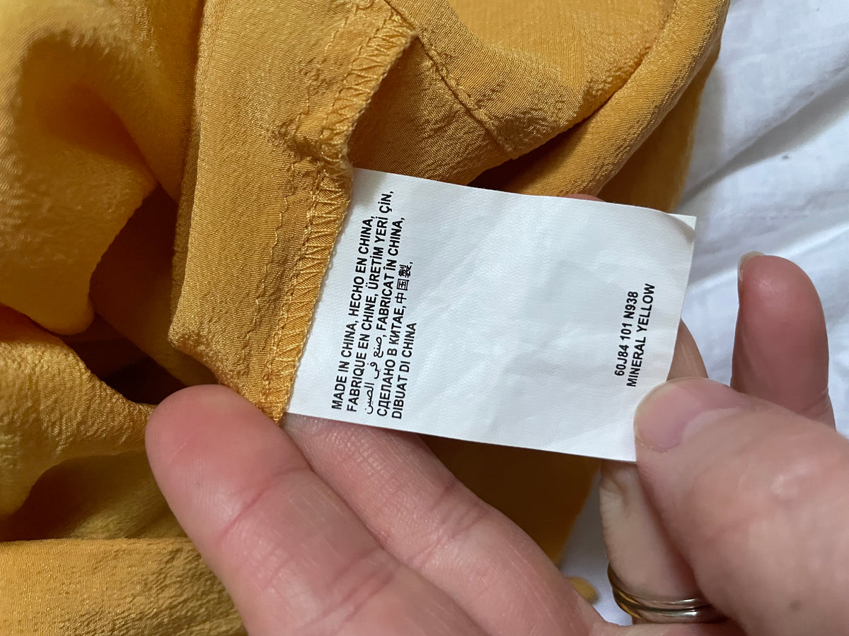 bebe Mineral Yellow Mulberry Silk Racerback Tie-Waist Top – Medium