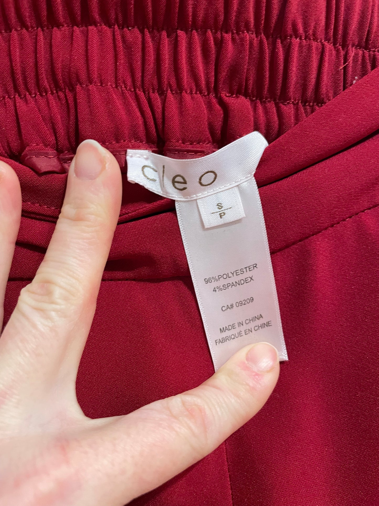 Cleo Deep Red Cropped Pull-On Trousers – Medium