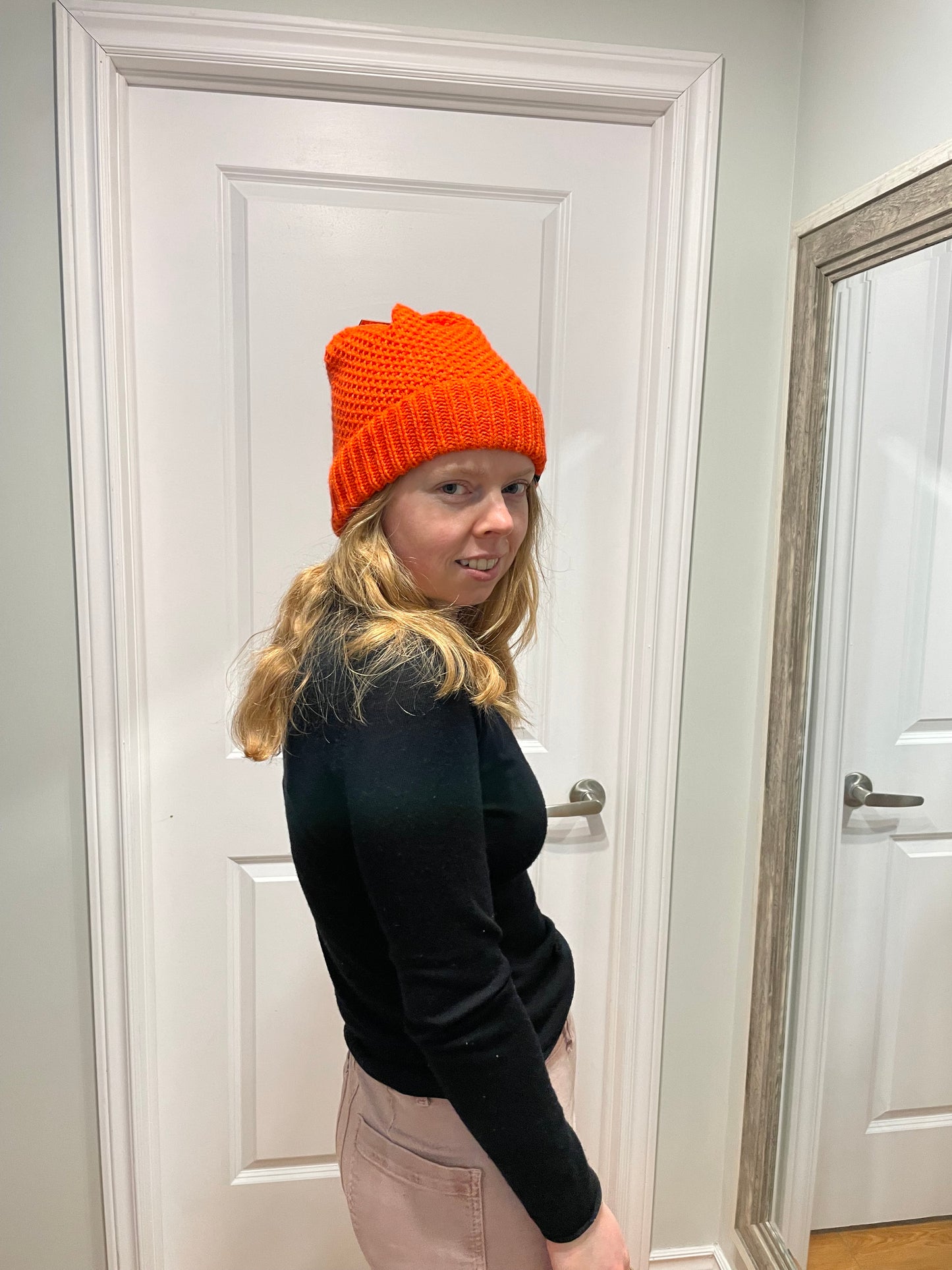 The North Face Bright Orange Chunky Knit Beanie NWT – One Size