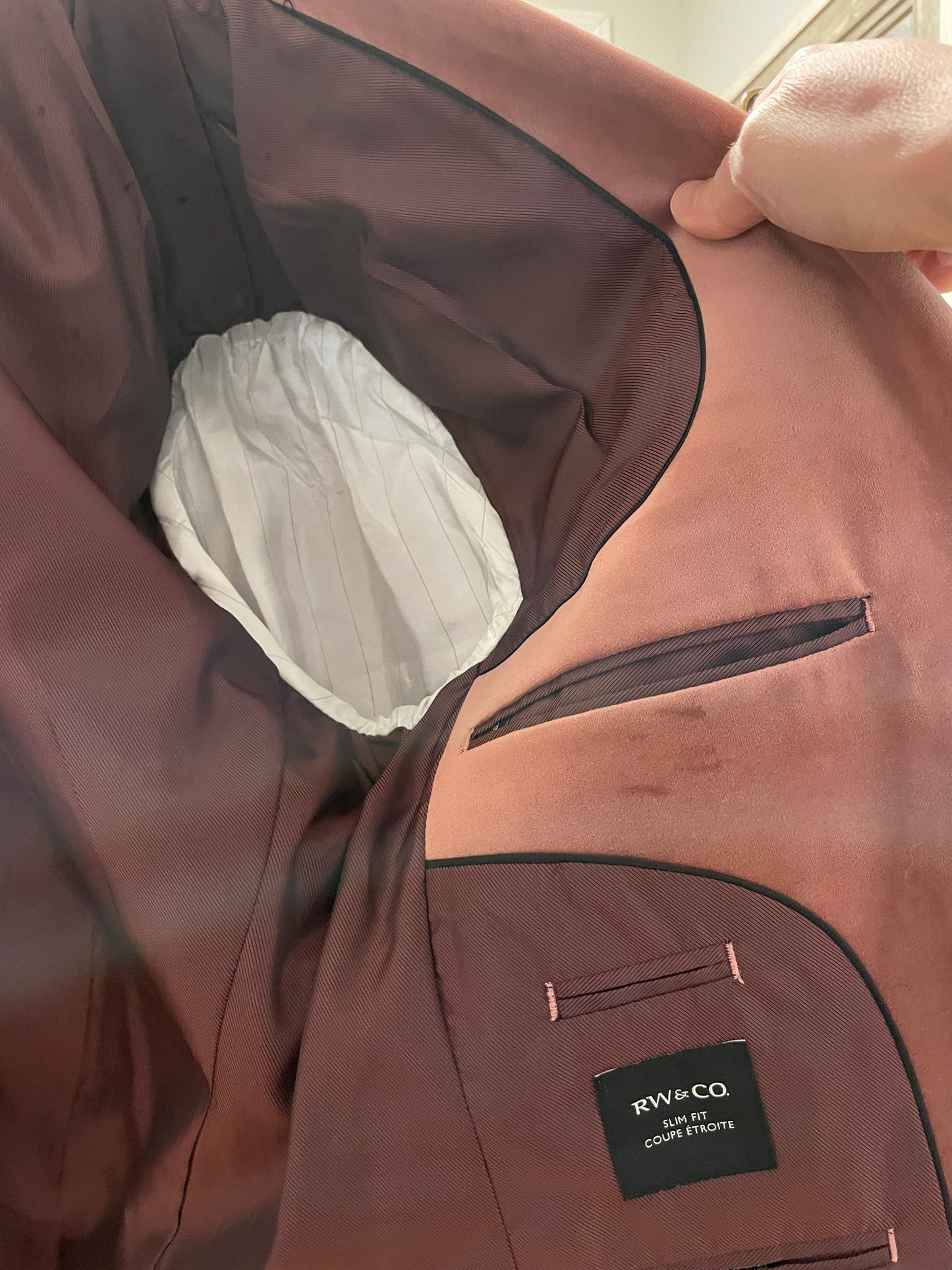 RW&CO Dusty Rose Velvet Slim-Fit Blazer – Medium