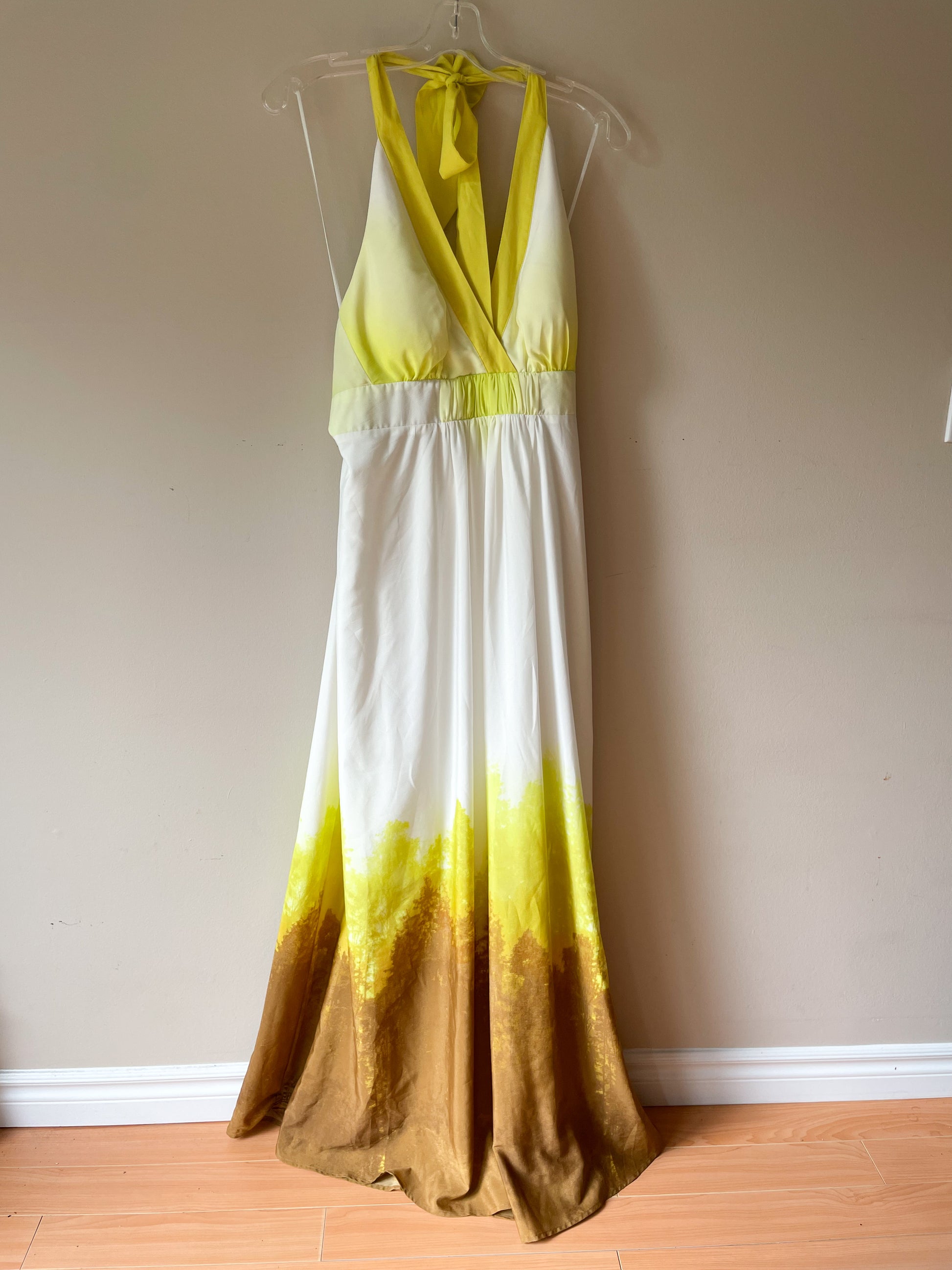 Jessica Simpson Yellow Brown Forest Backless Halter Maxi Dress - Size Le Prix Fashion & Consulting Jessica Simpson Yellow Brown Forest Backless Halter Maxi Dress - Size Le Prix Fashion & Consulting