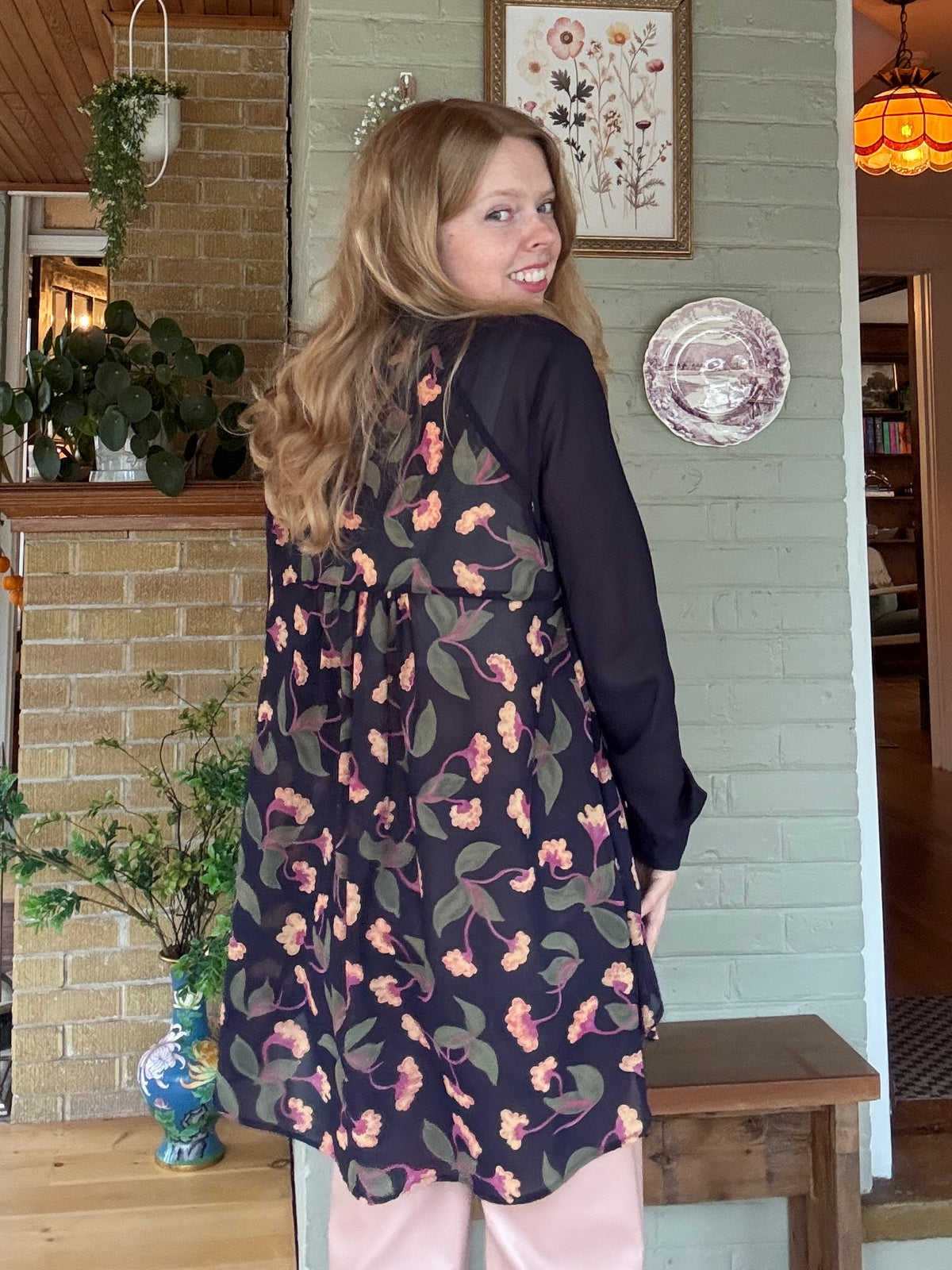 Maeve Navy Floral Sheer High-Low Button-Down Tunic – Size 8