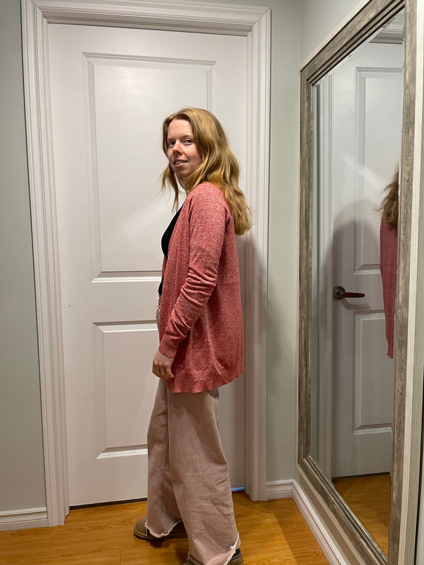 Fine Collection Rose Lightweight Knit Cardigan – Small