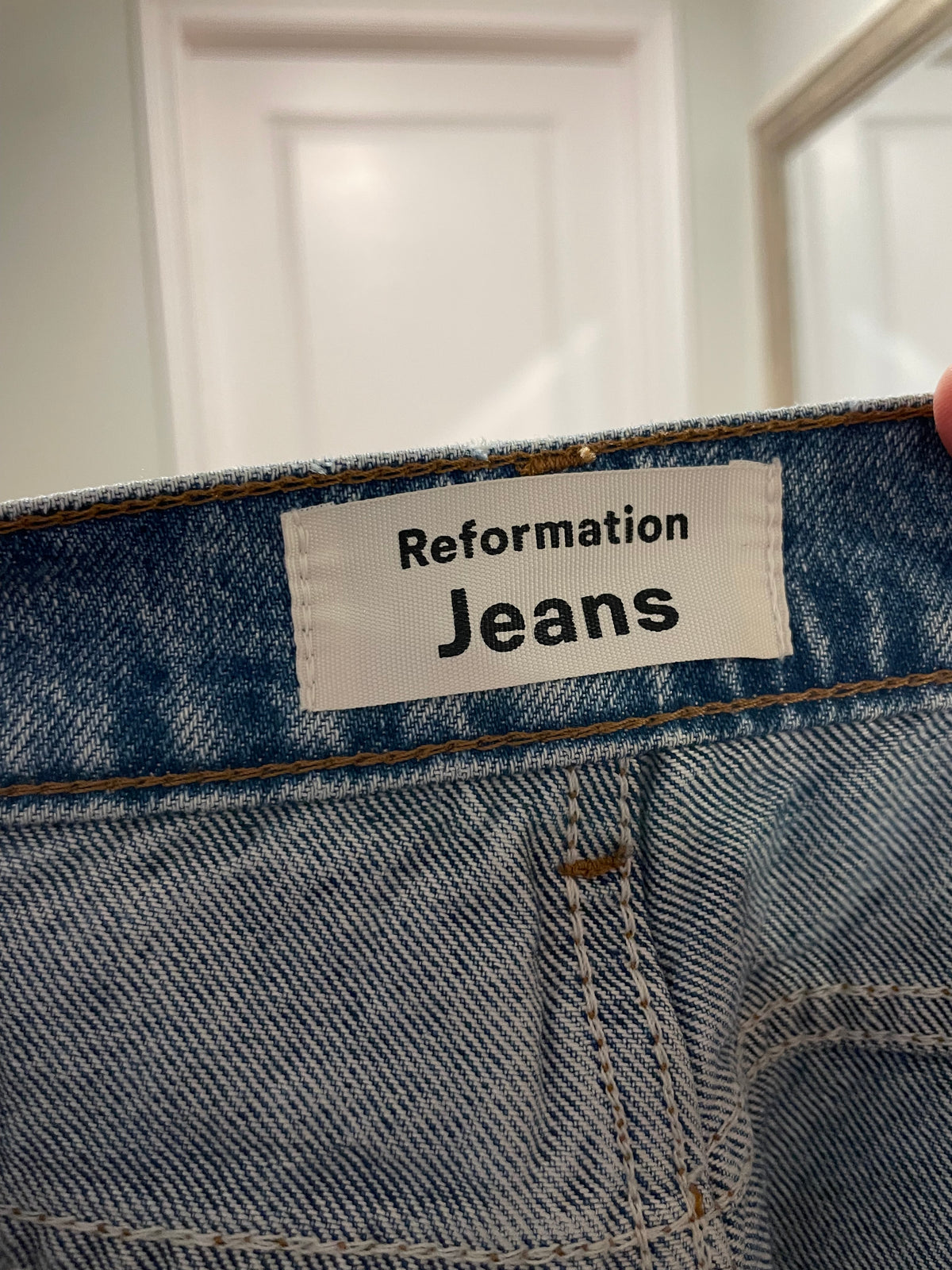 Reformation Medium Blue Colorado Wash –Tencel Cotton Relaxed Straight Jeans – Size 30