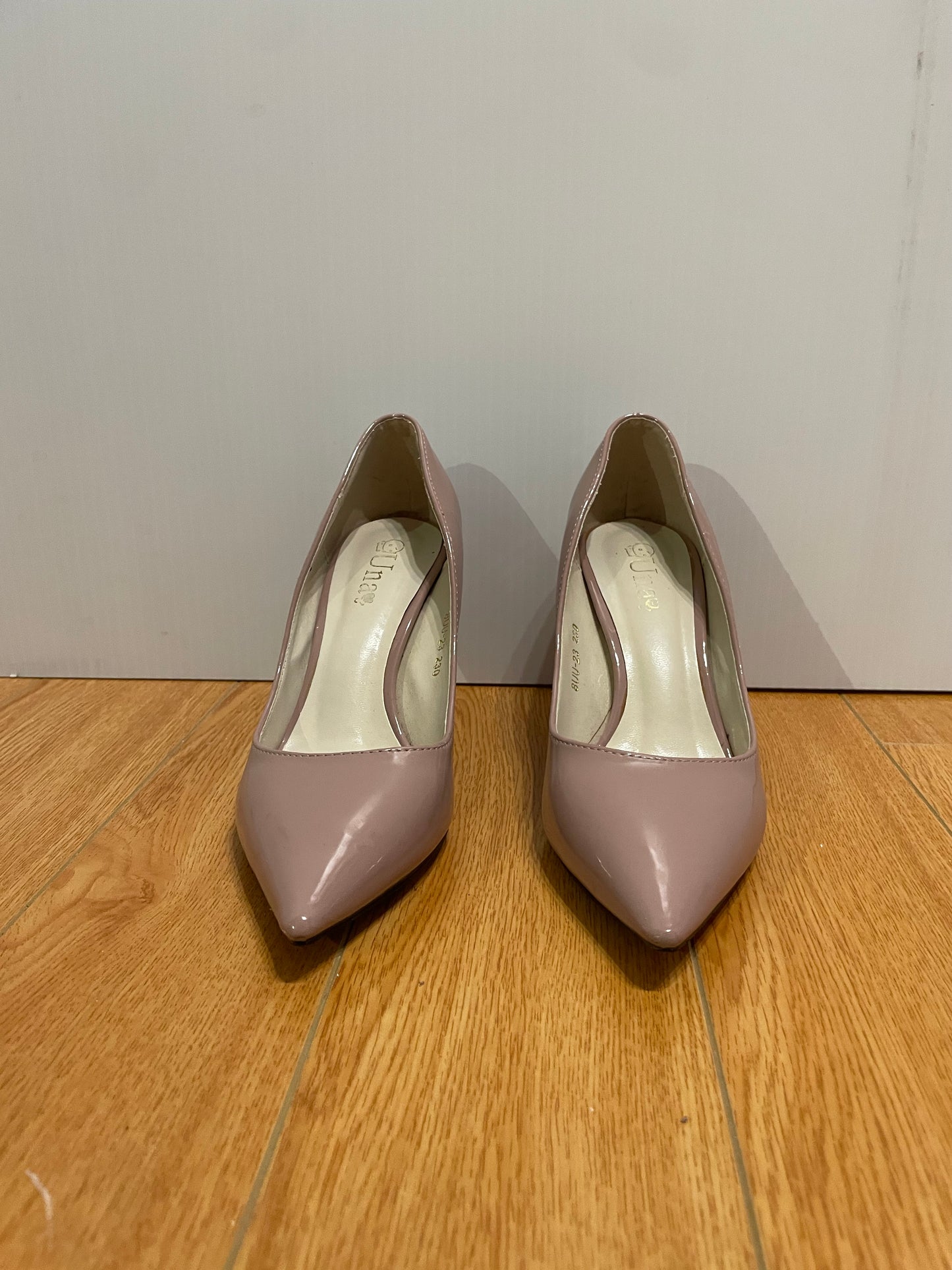 Blush Patent Pointed-Toe Pumps – Size 36