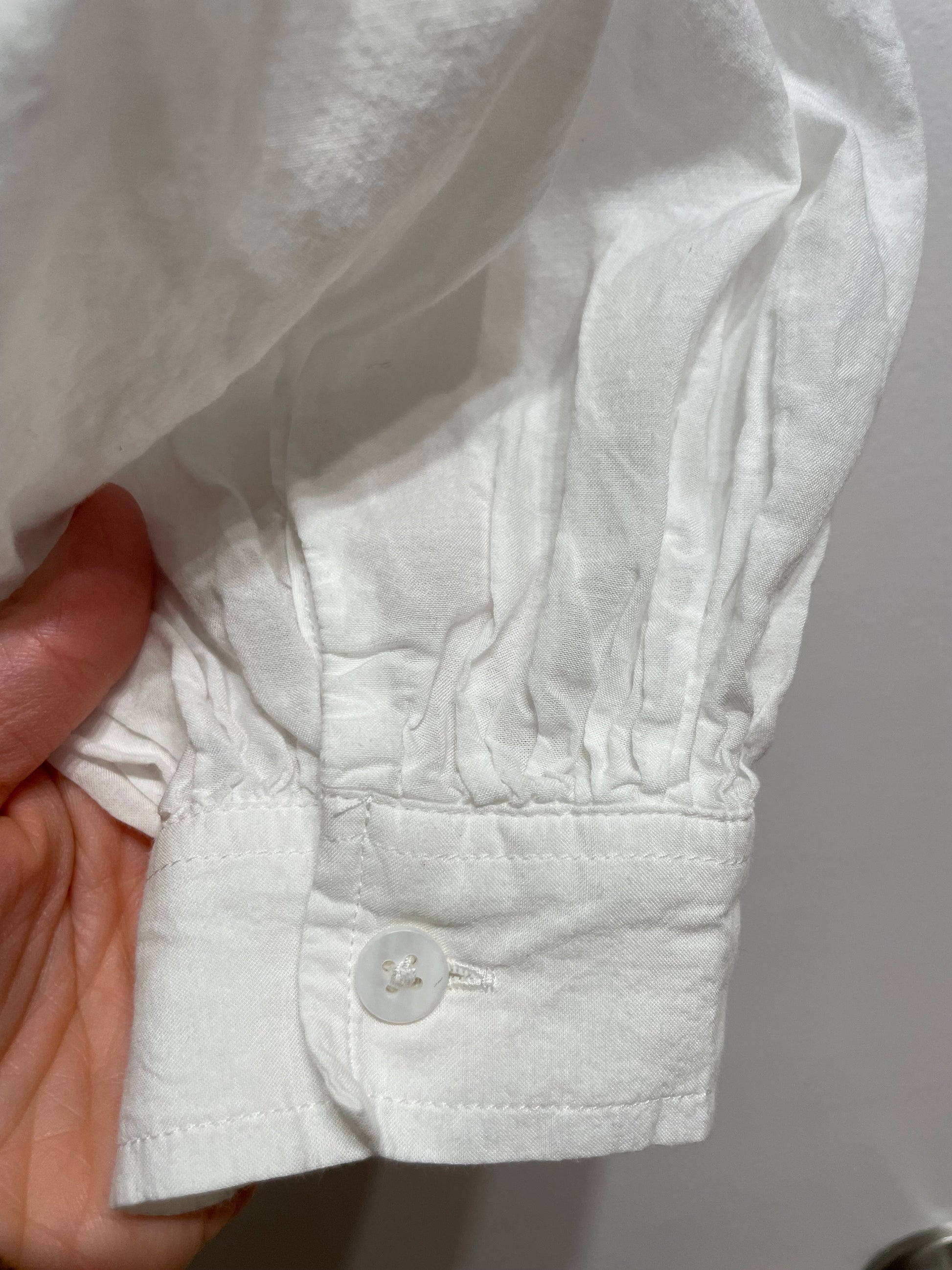 Madewell White Cotton Blend Smocked Peasant Blouse - Size Small to Large - Le Prix Fashion & Consulting