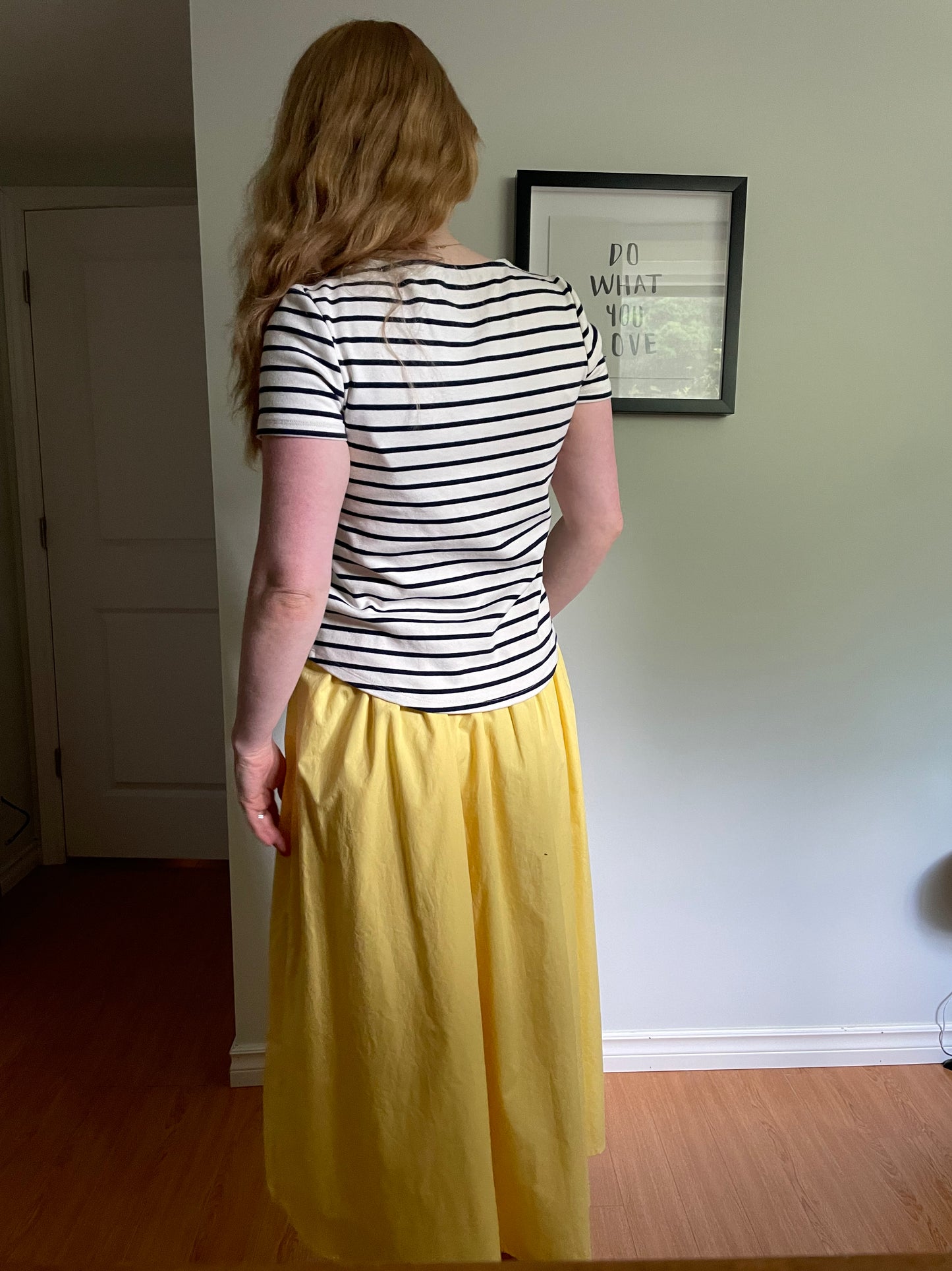 Marled Essentials Cream & Navy Striped Stretch Tee – XS/S
