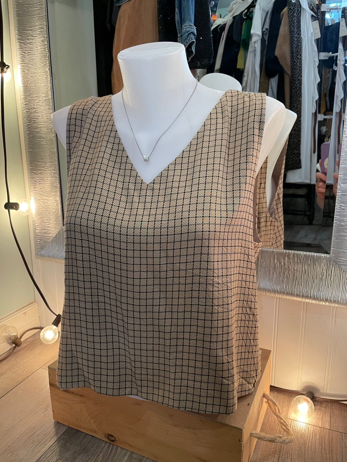 Babaton Taupe Black Grid Sleeveless V-Neck Top - Large